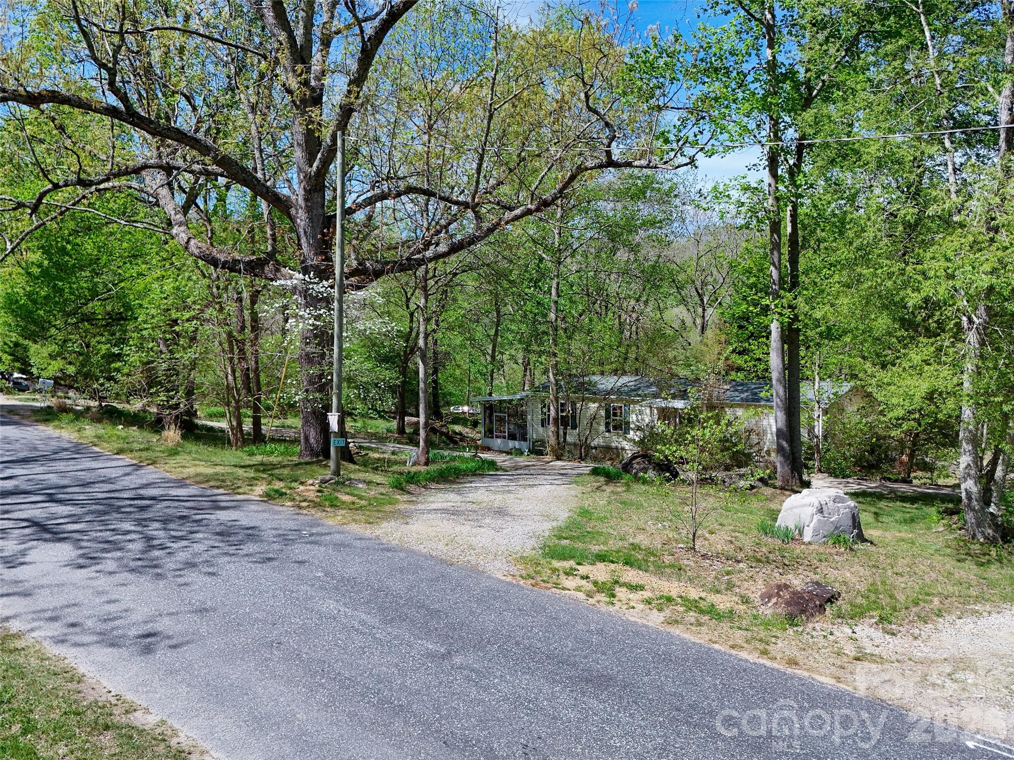11 Rector Road — Weaverville