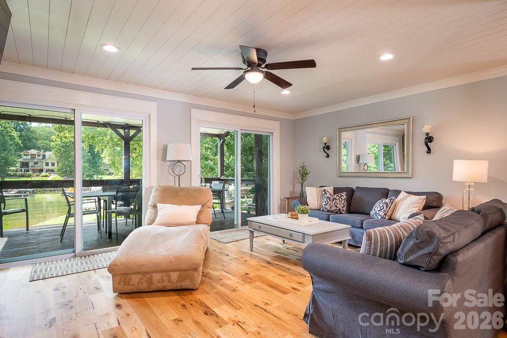 118 Waterfowl Lane — Mooresville