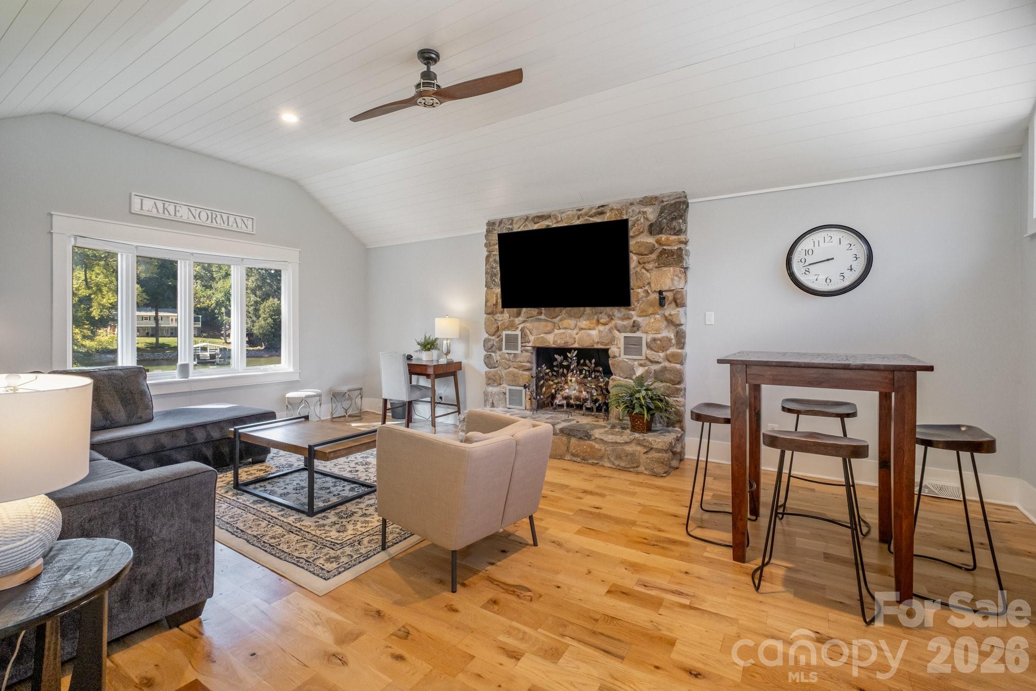 118 Waterfowl Lane — Mooresville