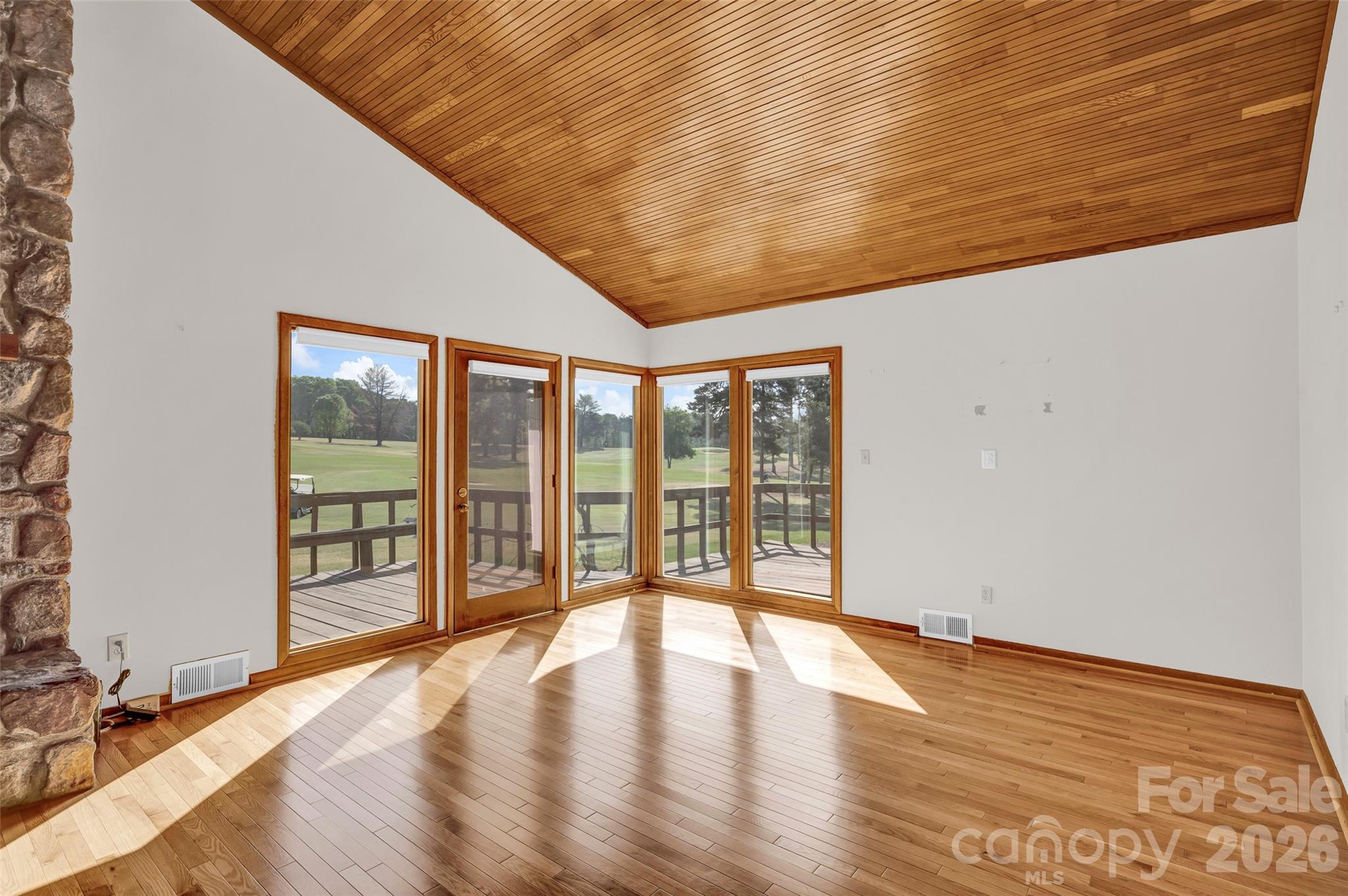 443 W Gleneagles Road — Statesville