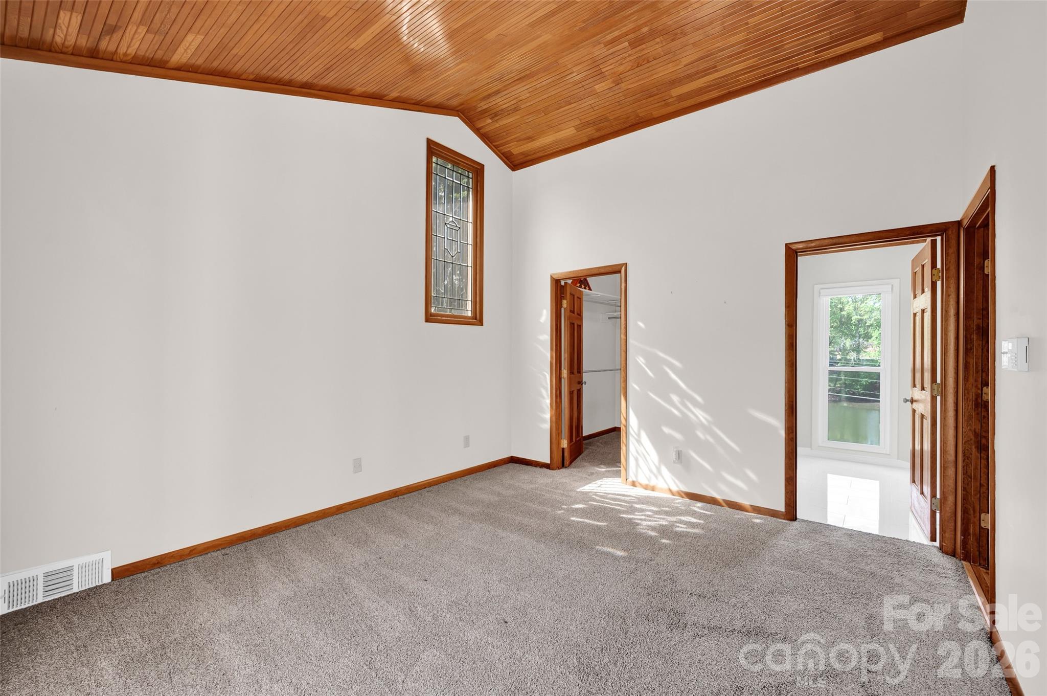 443 W Gleneagles Road — Statesville