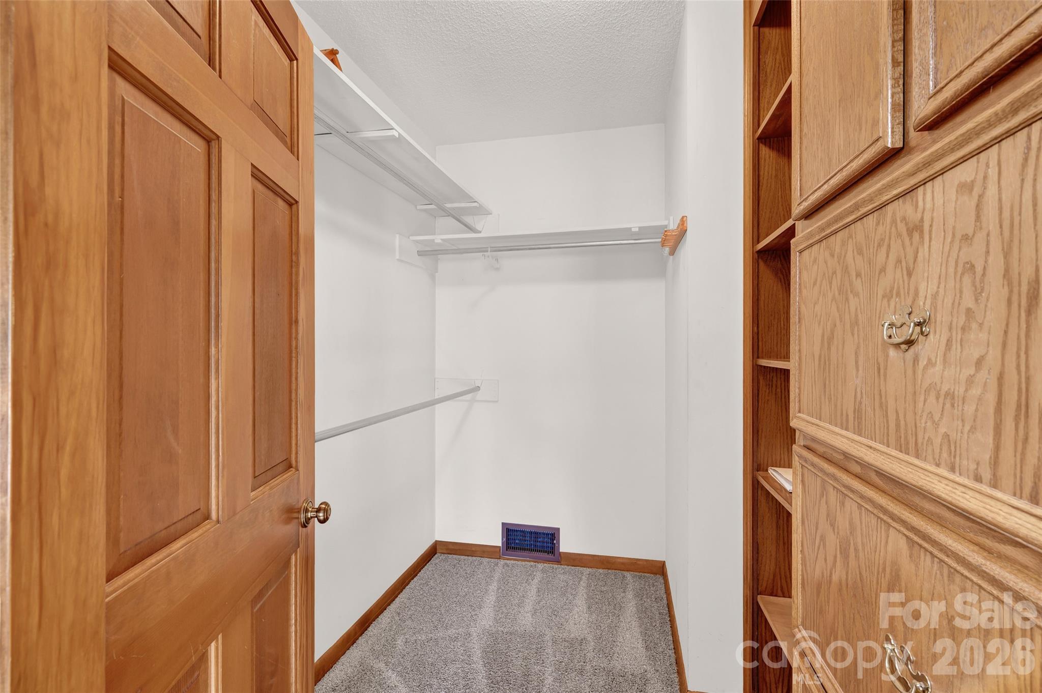 443 W Gleneagles Road — Statesville