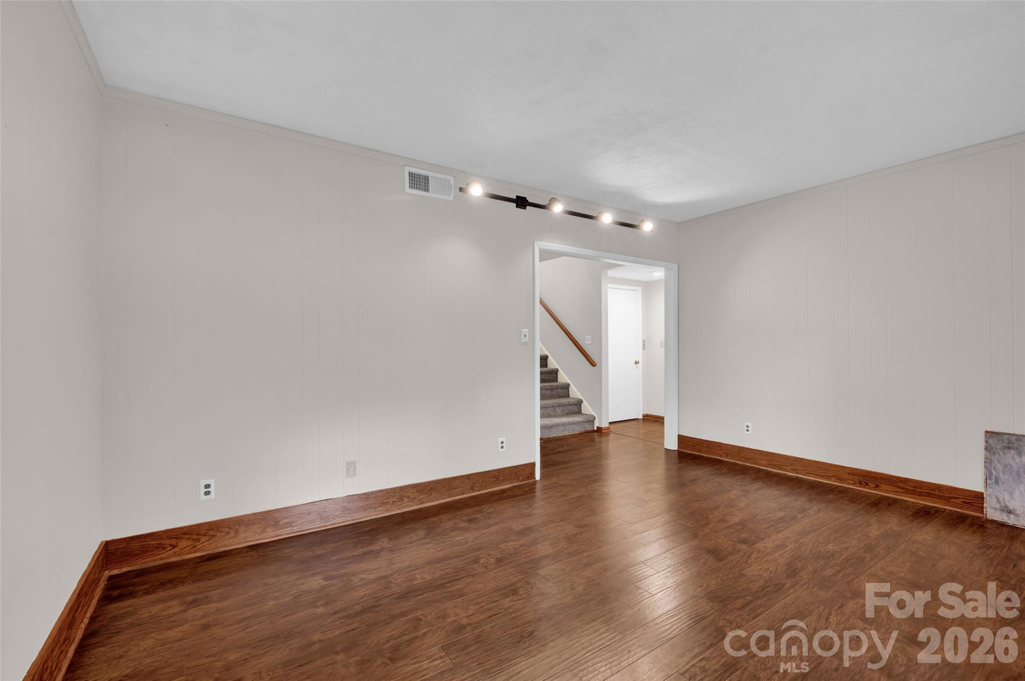 443 W Gleneagles Road — Statesville