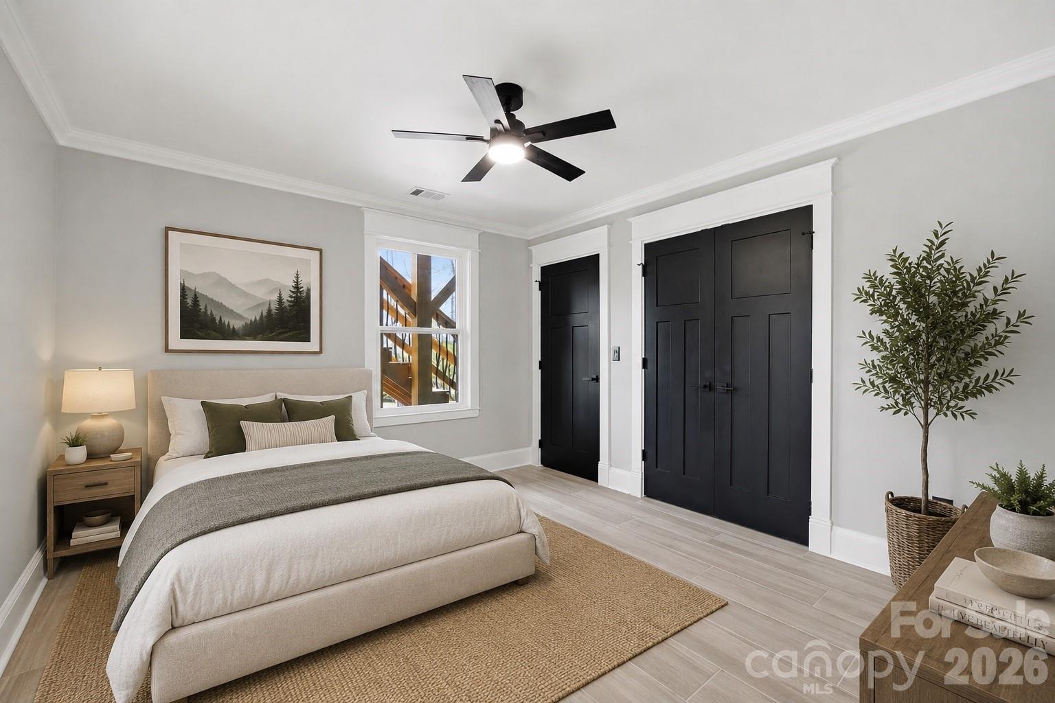 276 Coopers Drive — Hendersonville