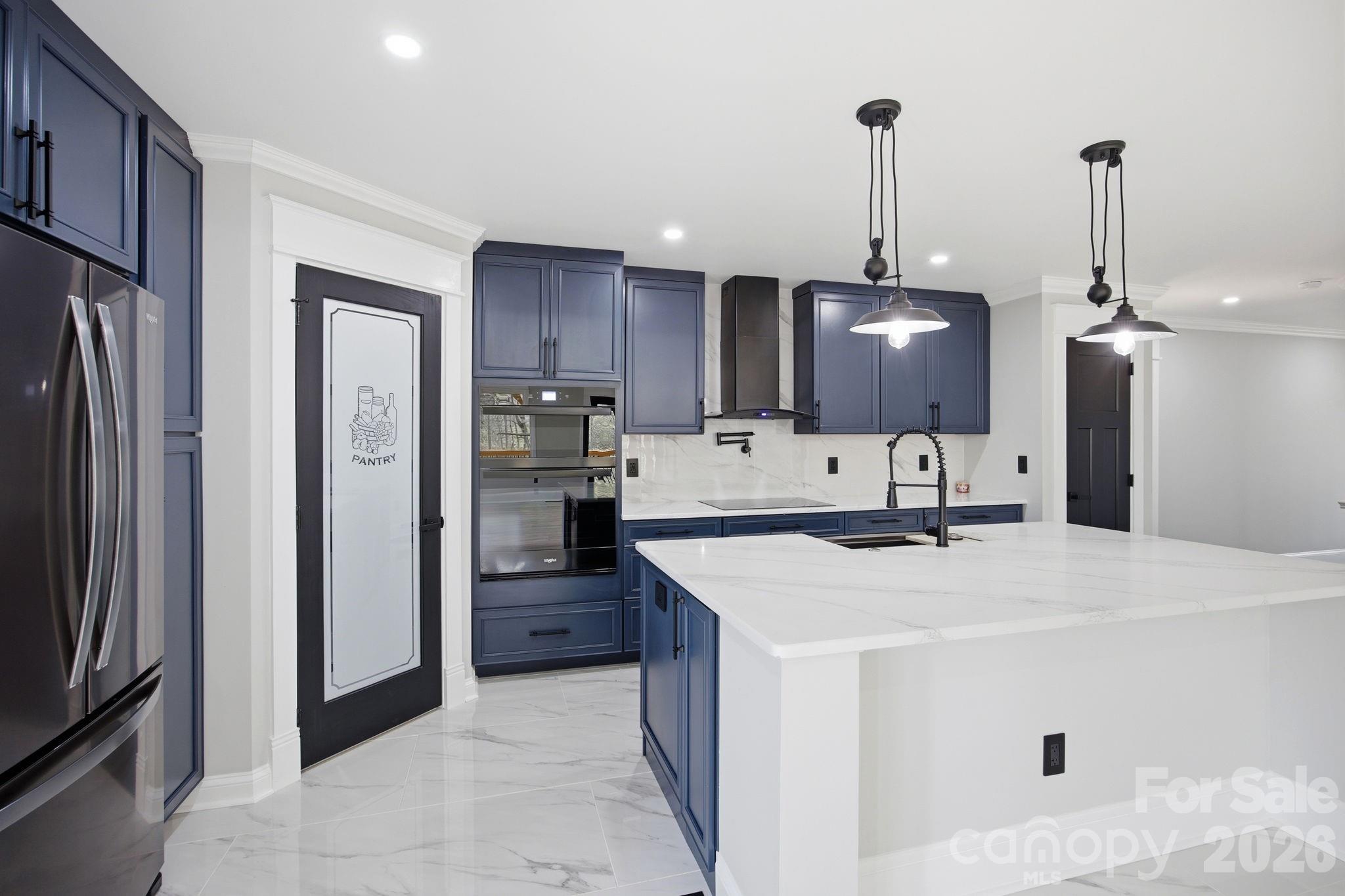 276 Coopers Drive — Hendersonville