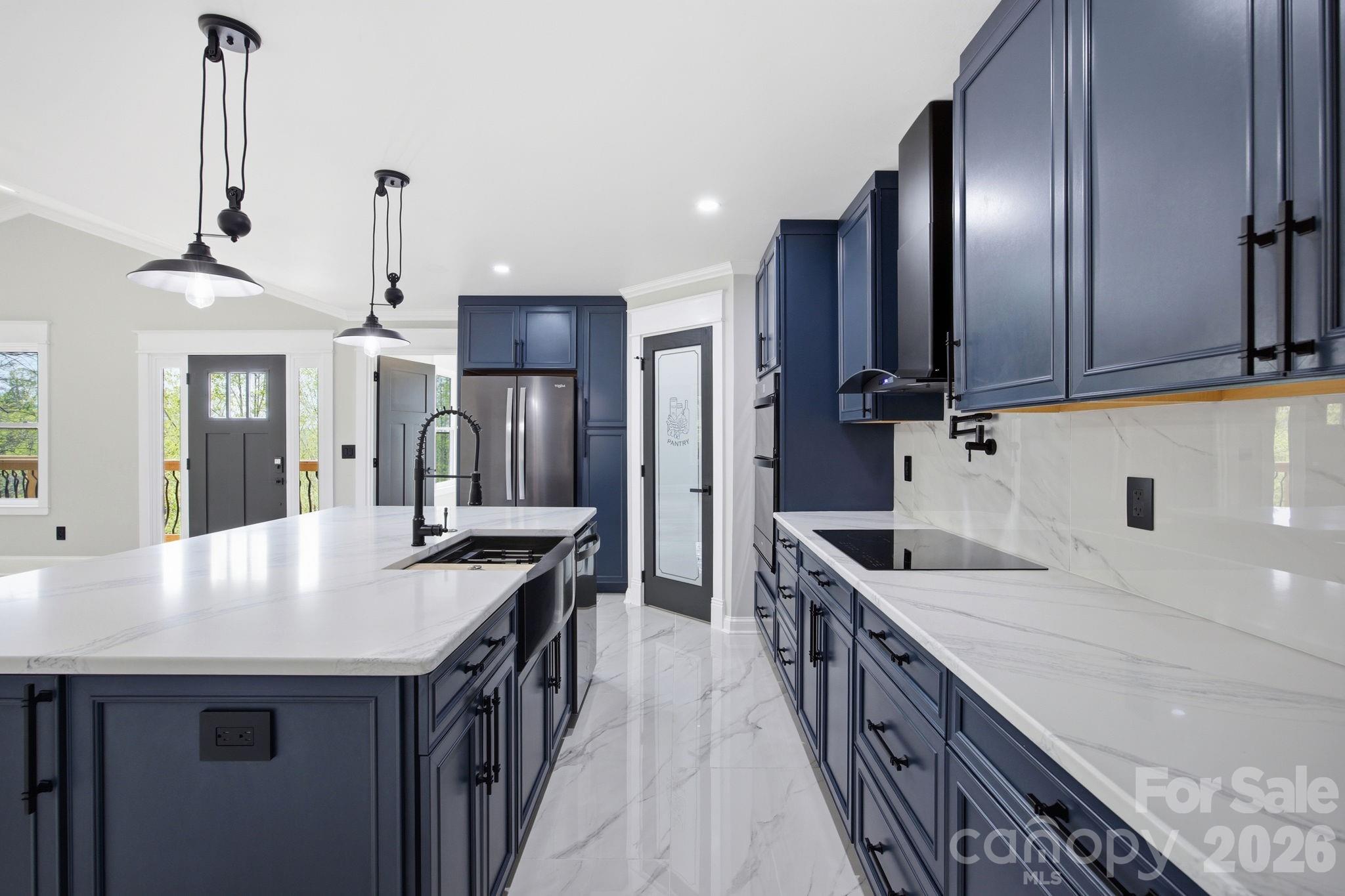 276 Coopers Drive — Hendersonville