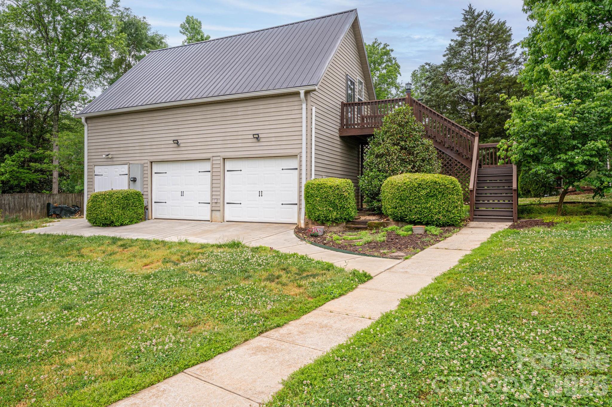 5519 Dallas High Shoals Highway — Dallas