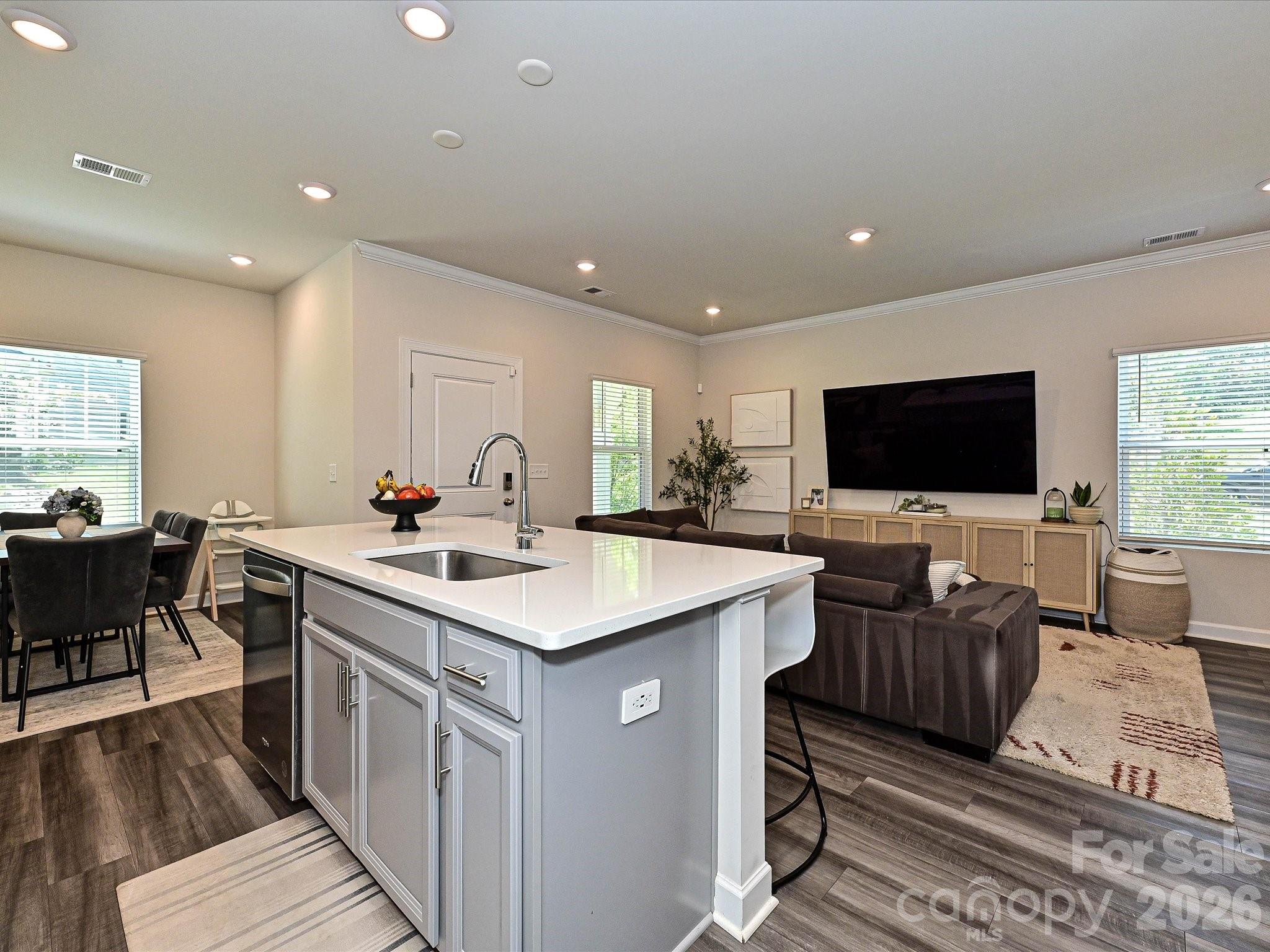 11202 Broadbent Court — Charlotte