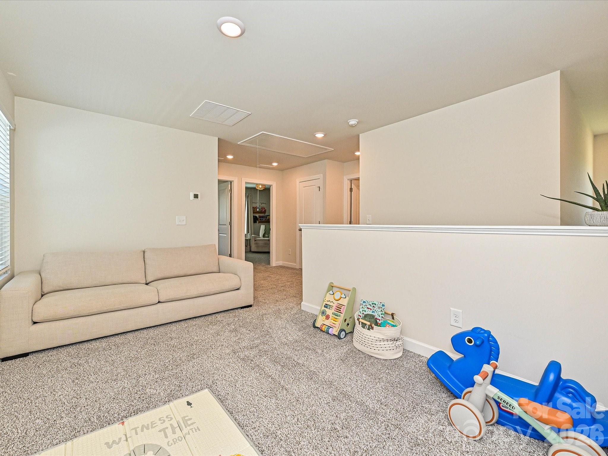 11202 Broadbent Court — Charlotte