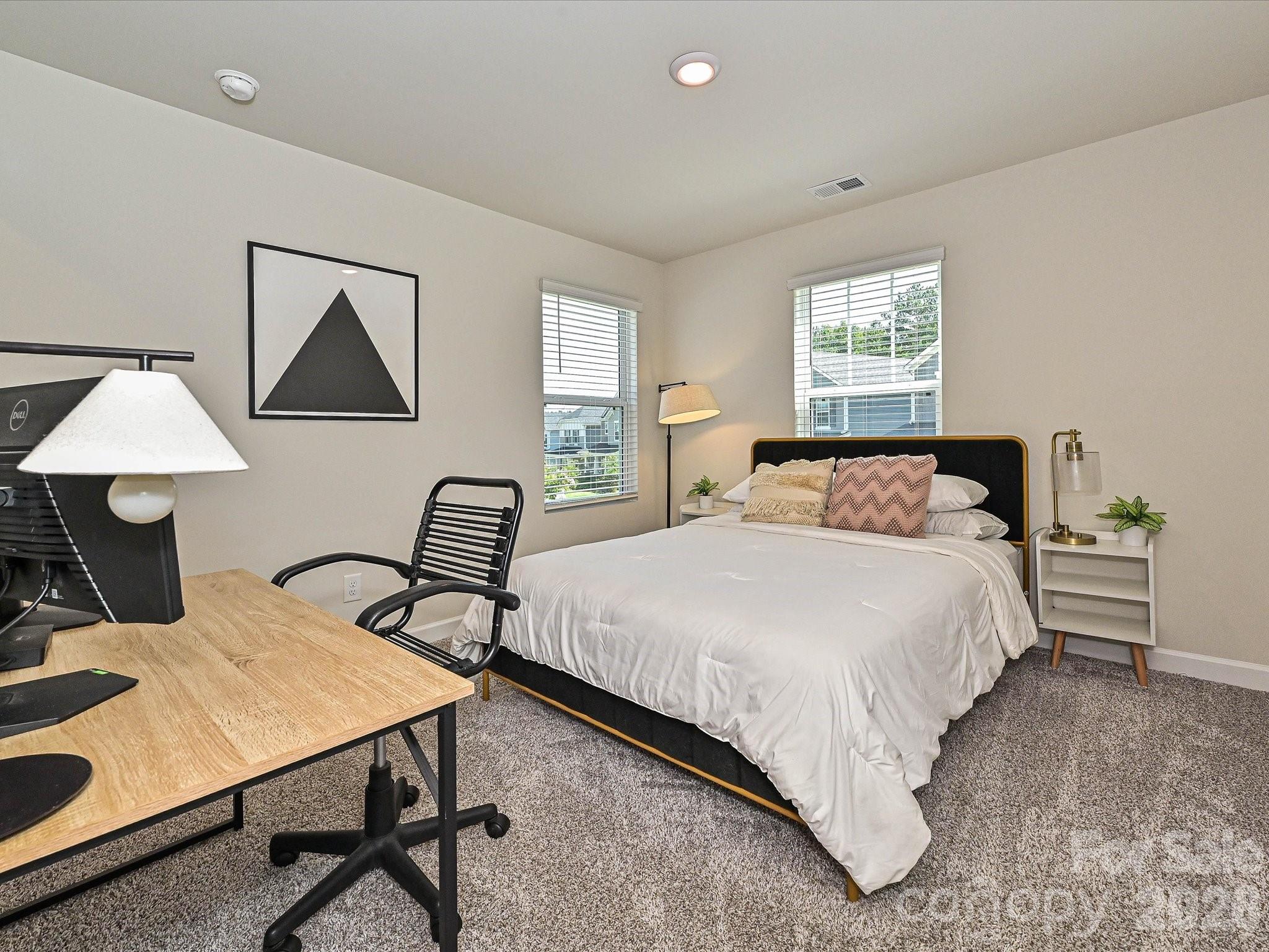 11202 Broadbent Court — Charlotte