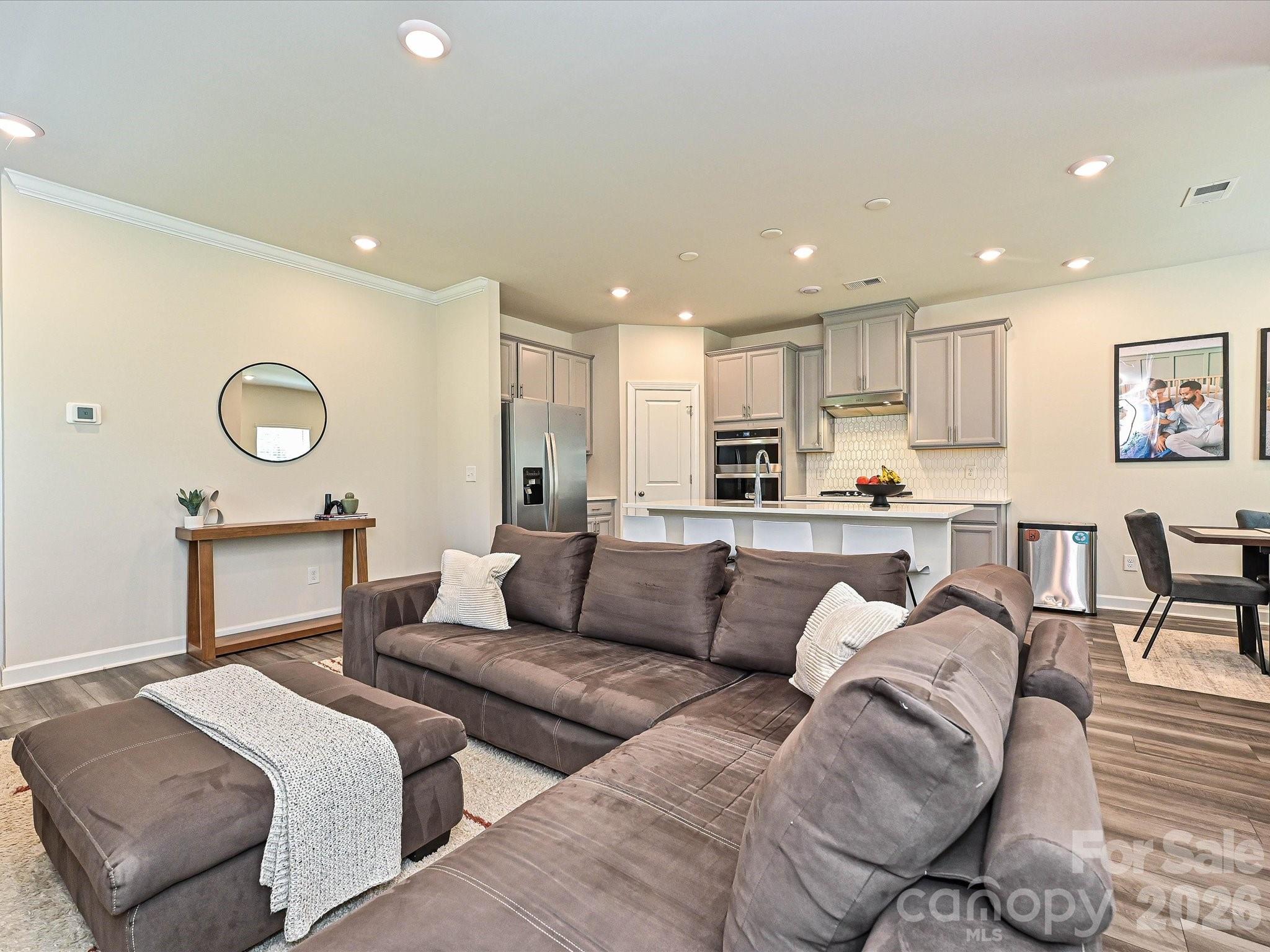 11202 Broadbent Court — Charlotte