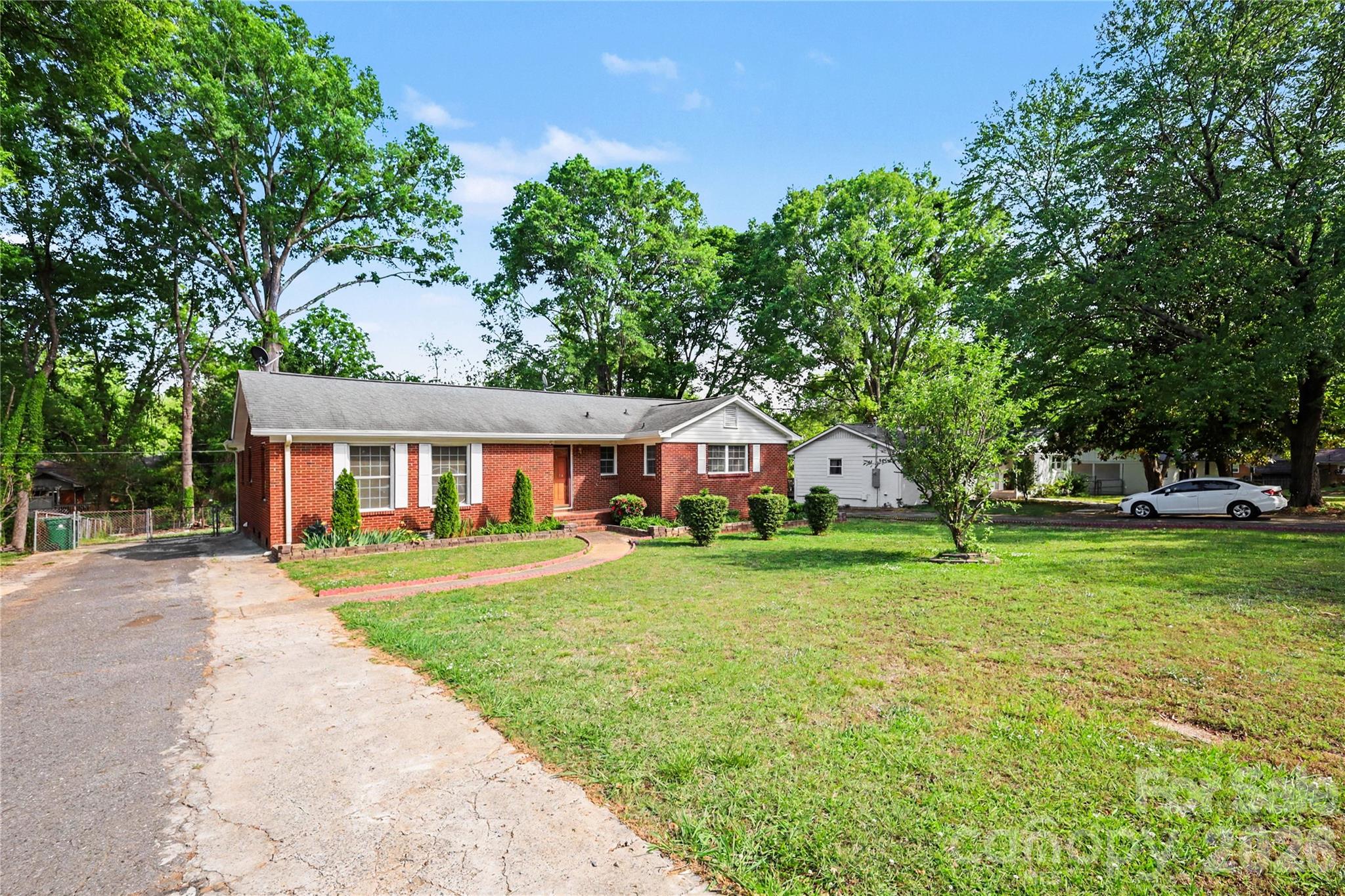3220 Wiseman Drive — Charlotte