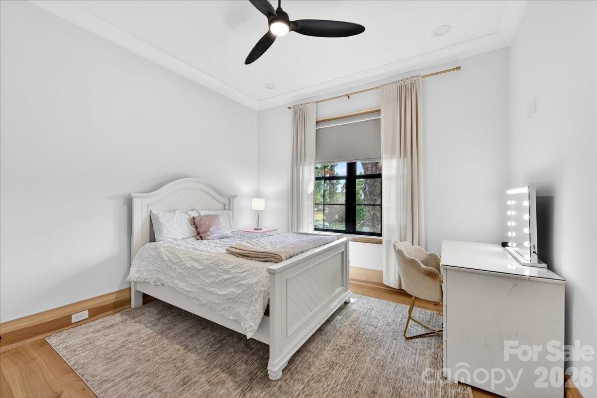 725 Hillside Avenue — Charlotte