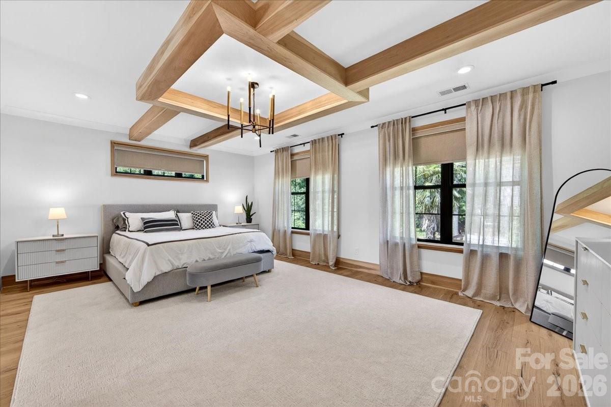 725 Hillside Avenue — Charlotte