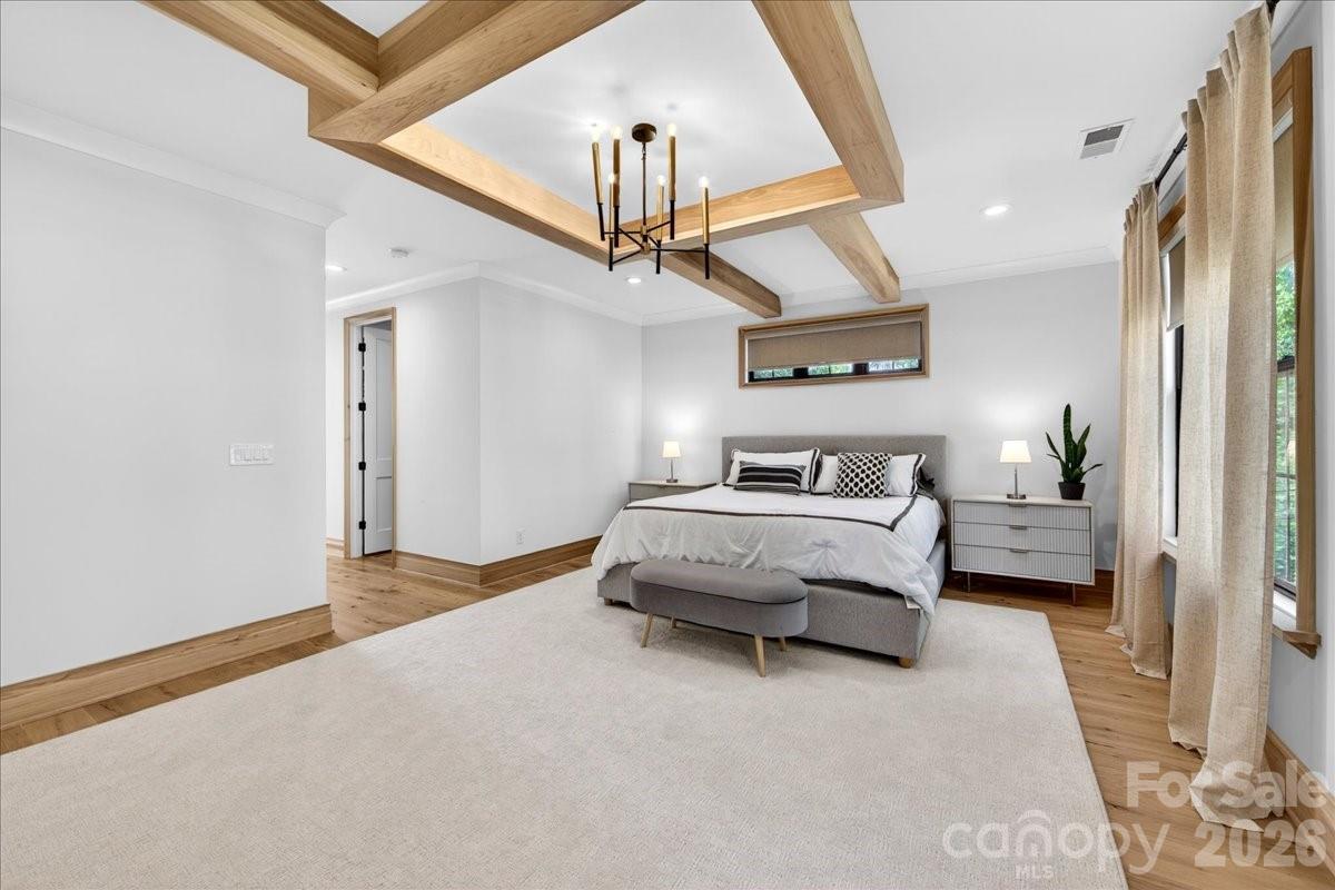 725 Hillside Avenue — Charlotte