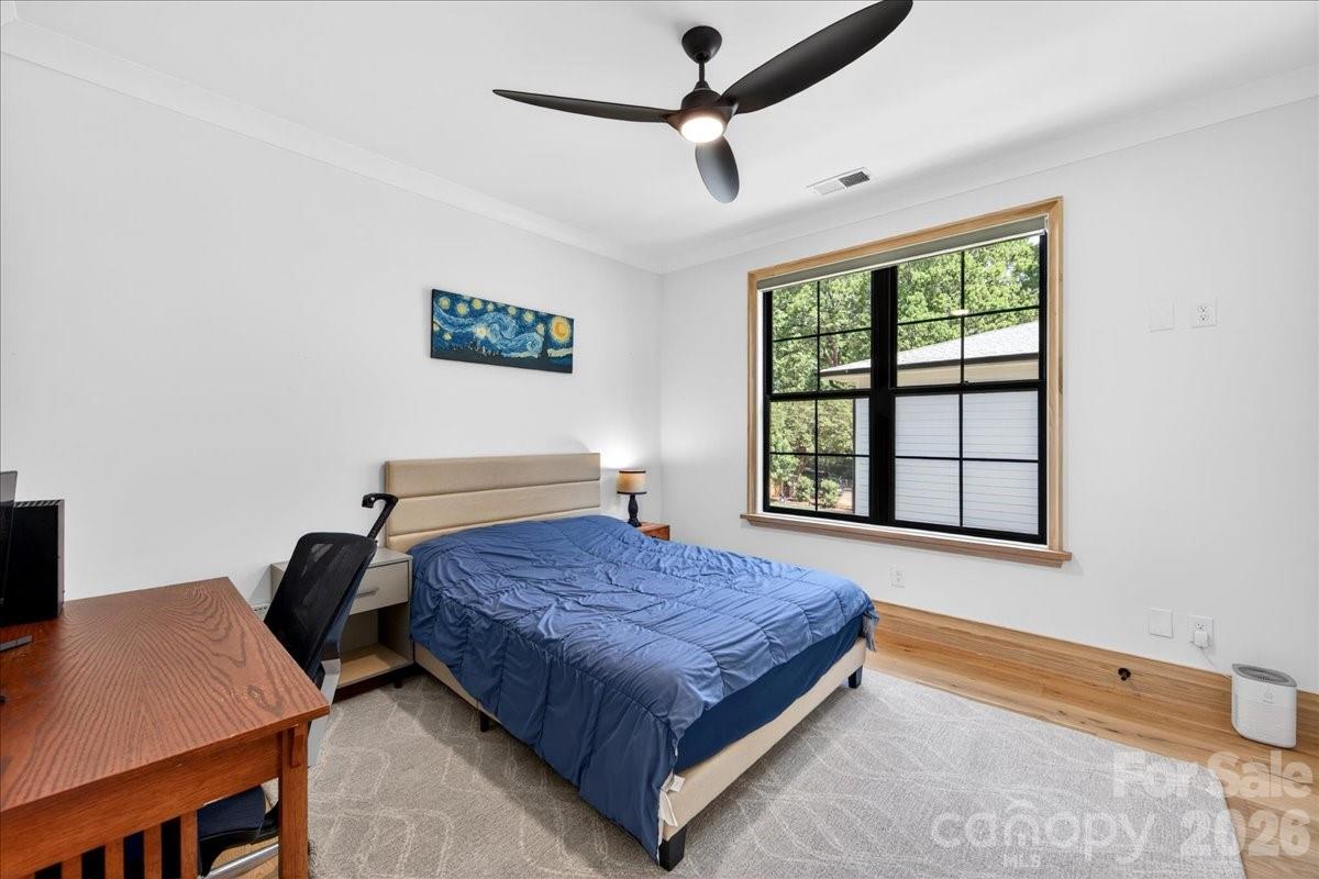 725 Hillside Avenue — Charlotte
