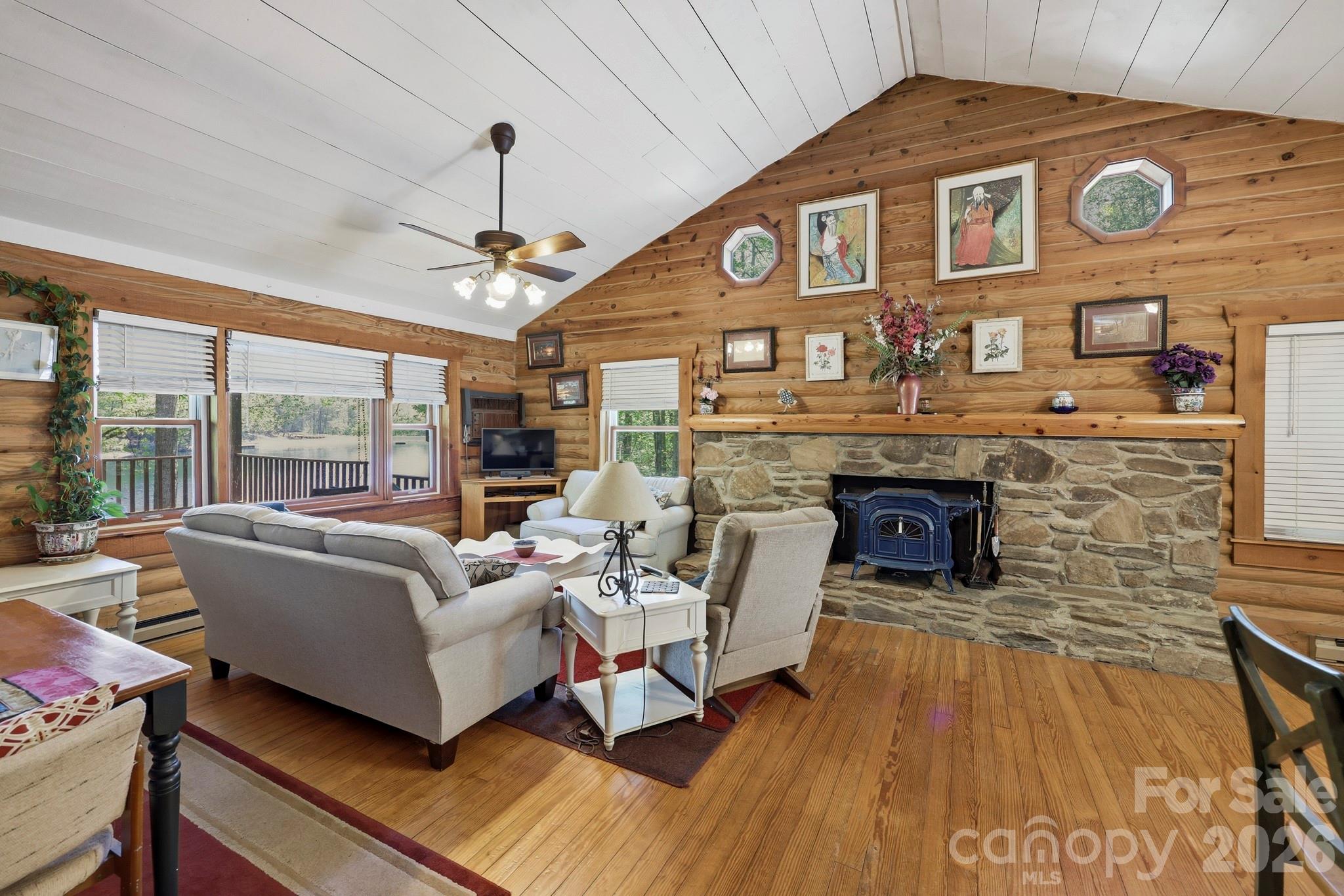 116 Teal Lane — Lake Lure