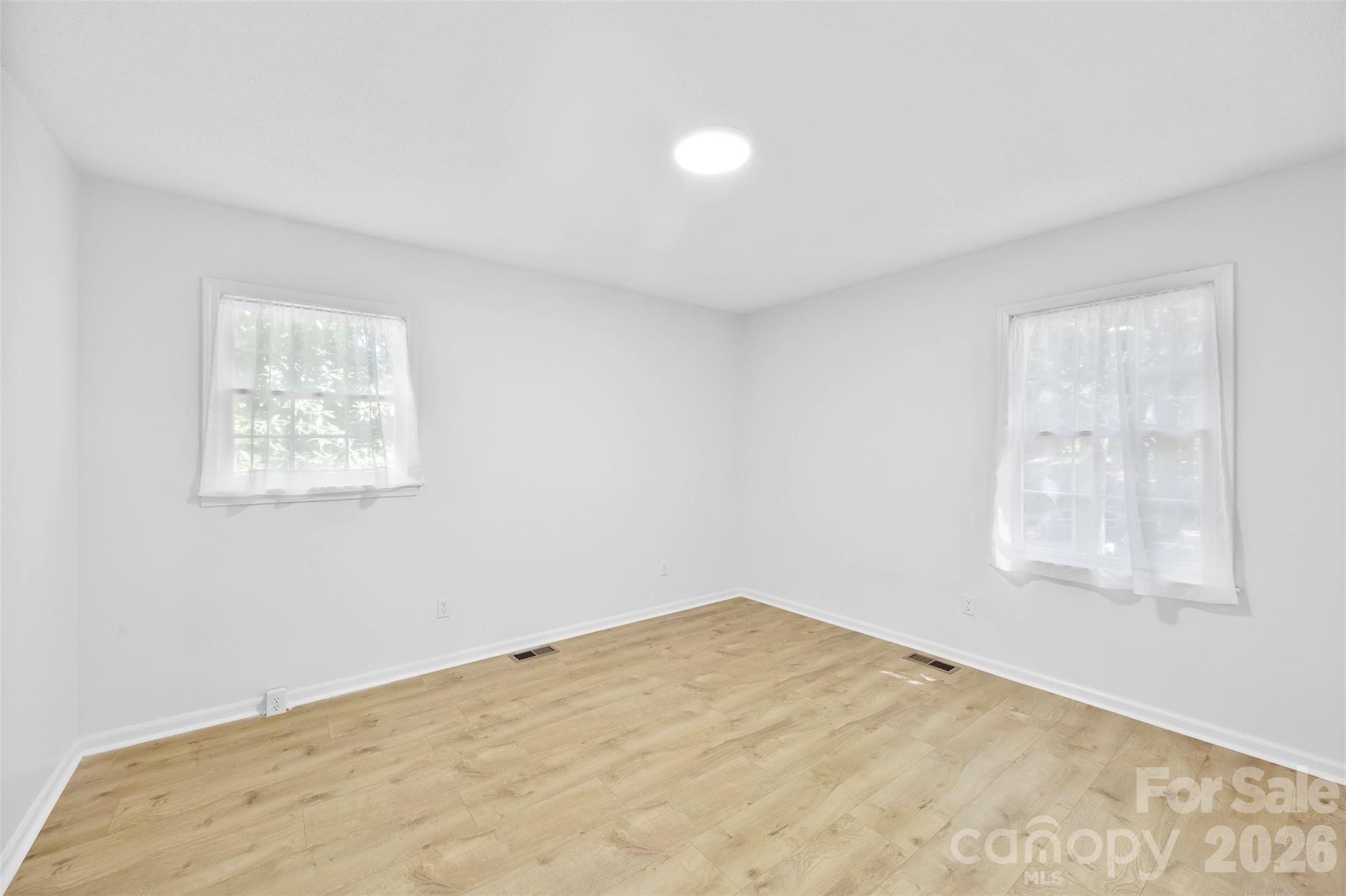 509 California Circle — York