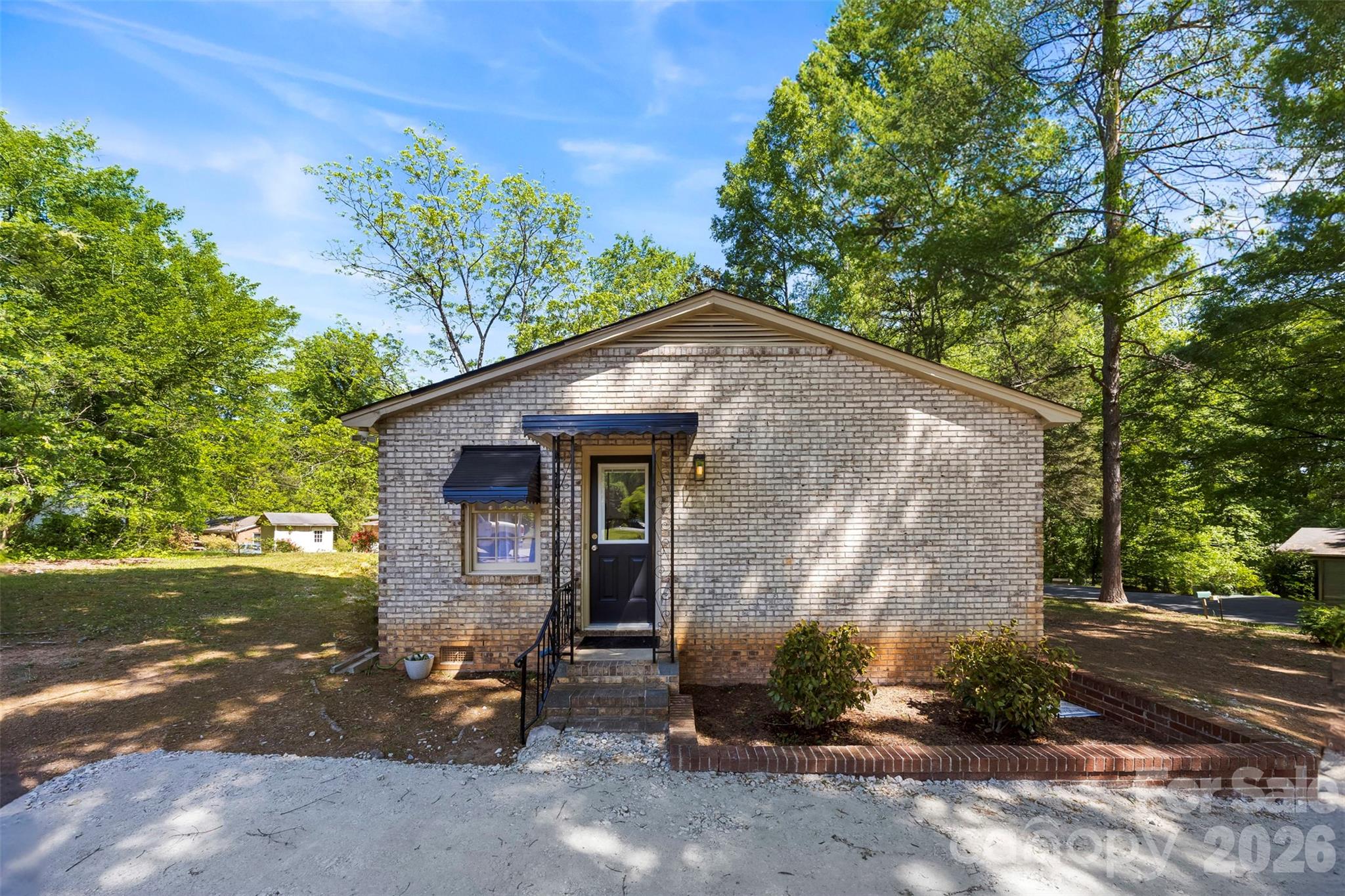 509 California Circle — York