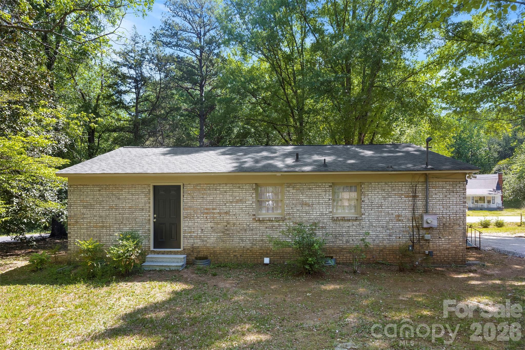 509 California Circle — York