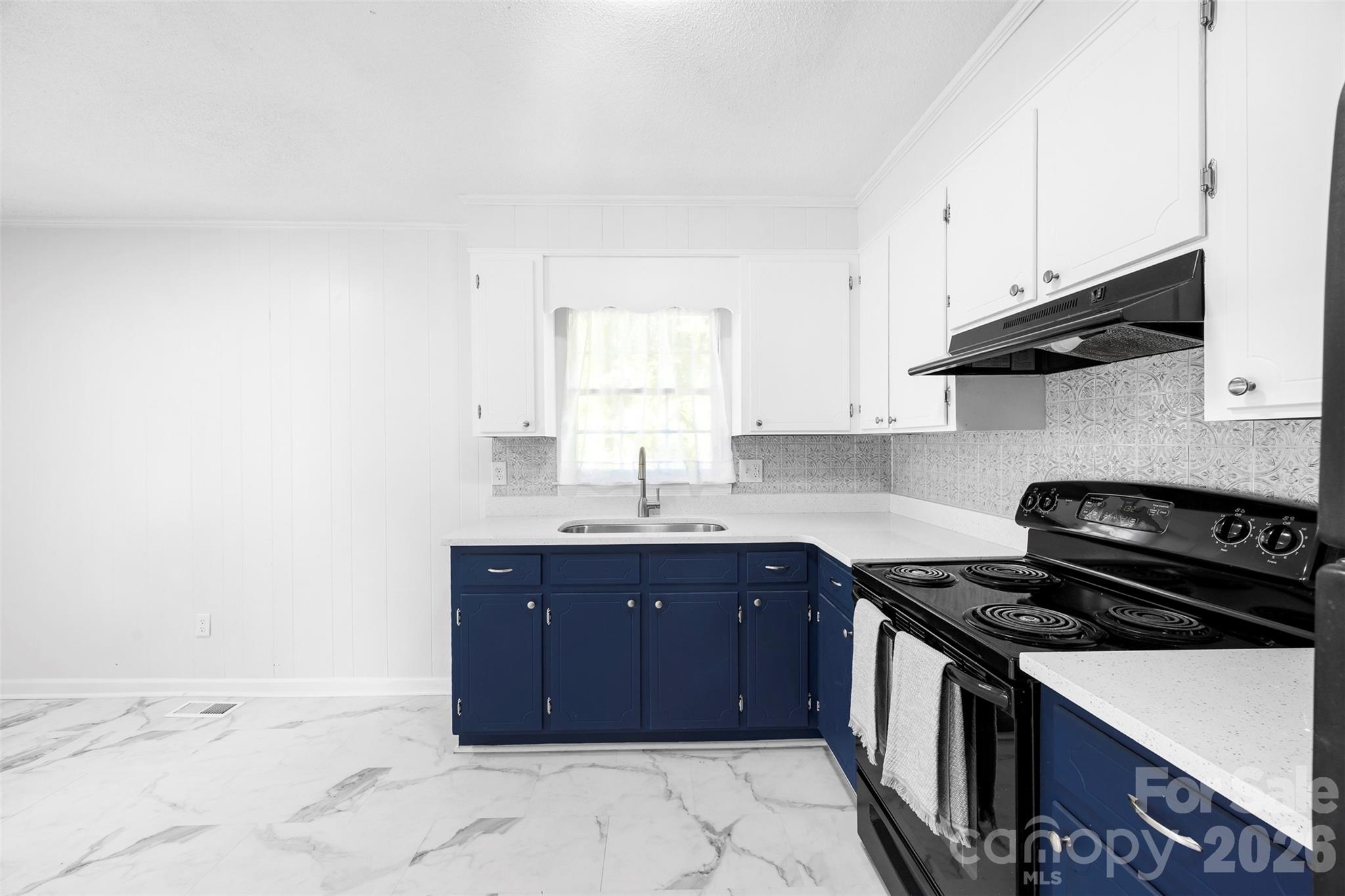 509 California Circle — York