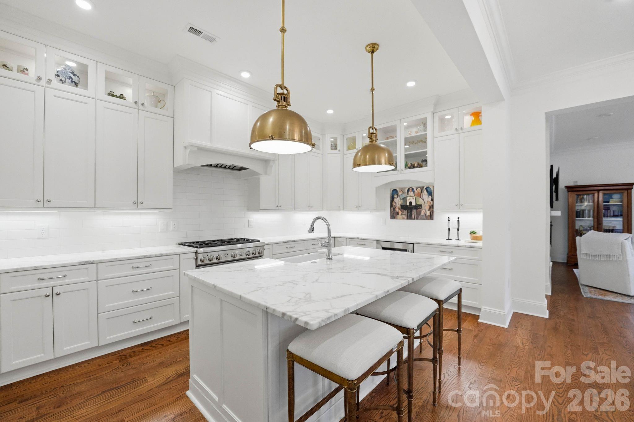 2312 Selwyn Avenue #202 — Charlotte