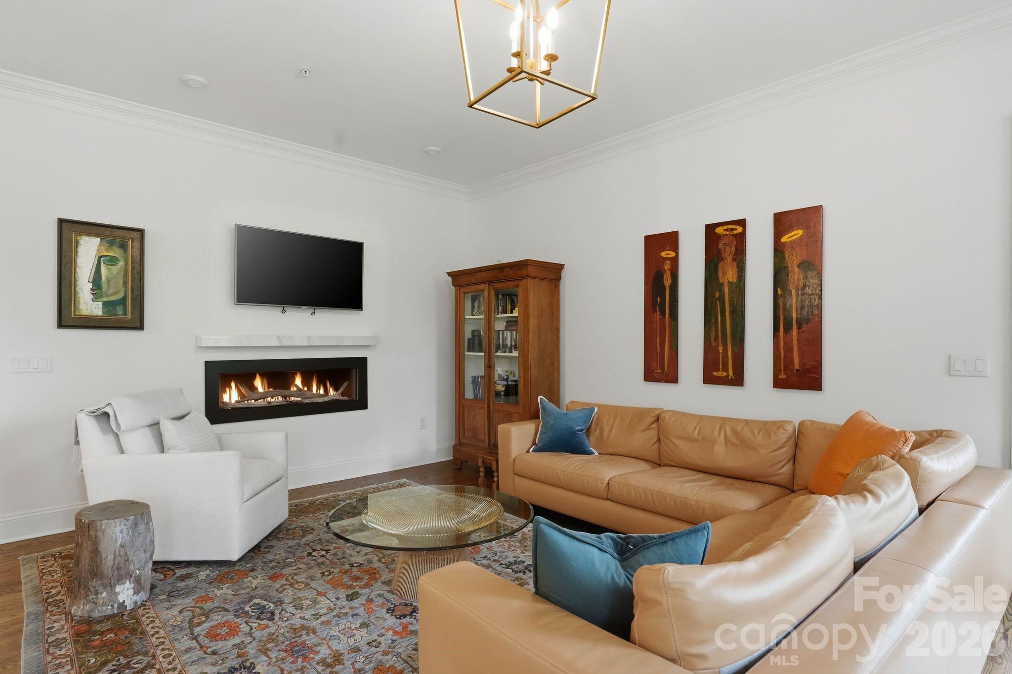2312 Selwyn Avenue #202 — Charlotte