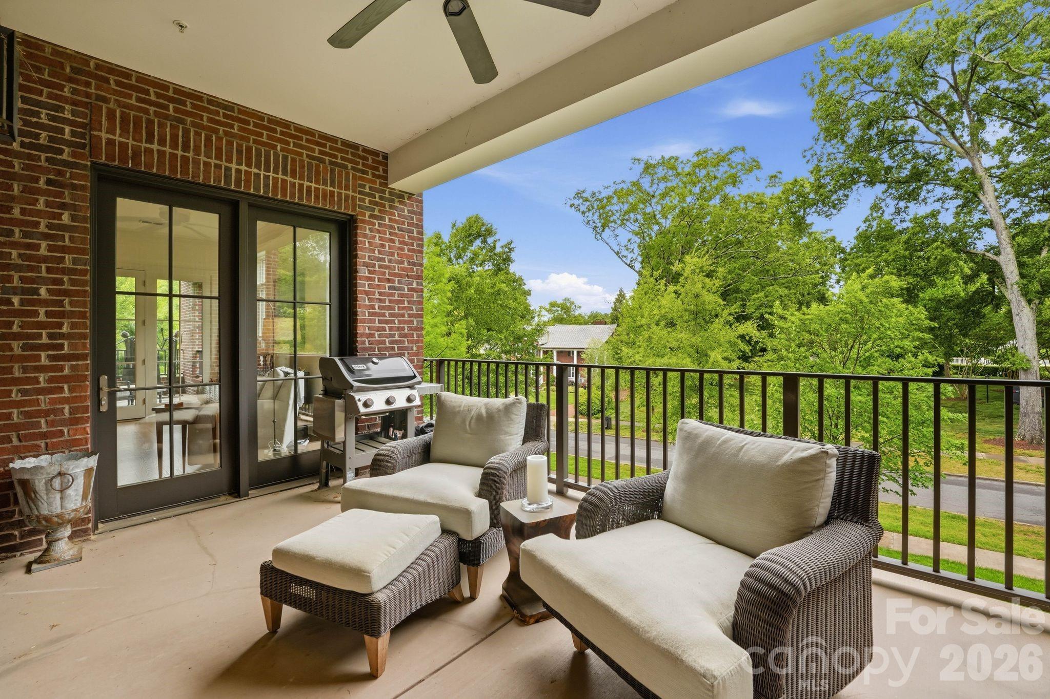 2312 Selwyn Avenue #202 — Charlotte