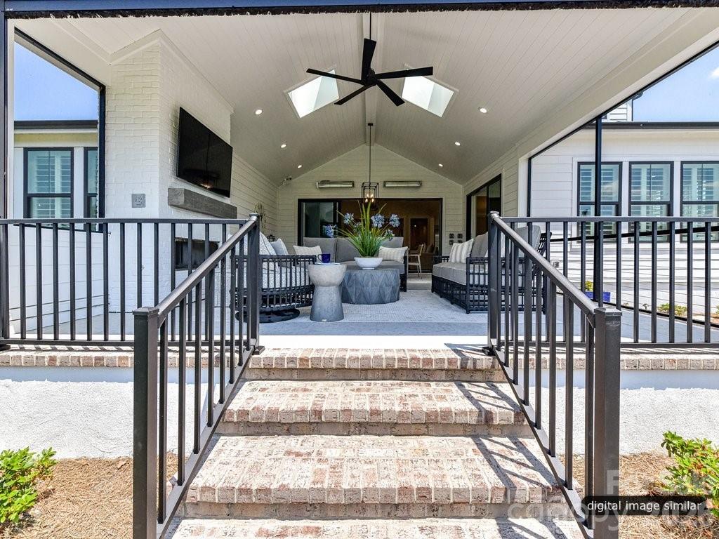 3133 Country Club Drive — Charlotte