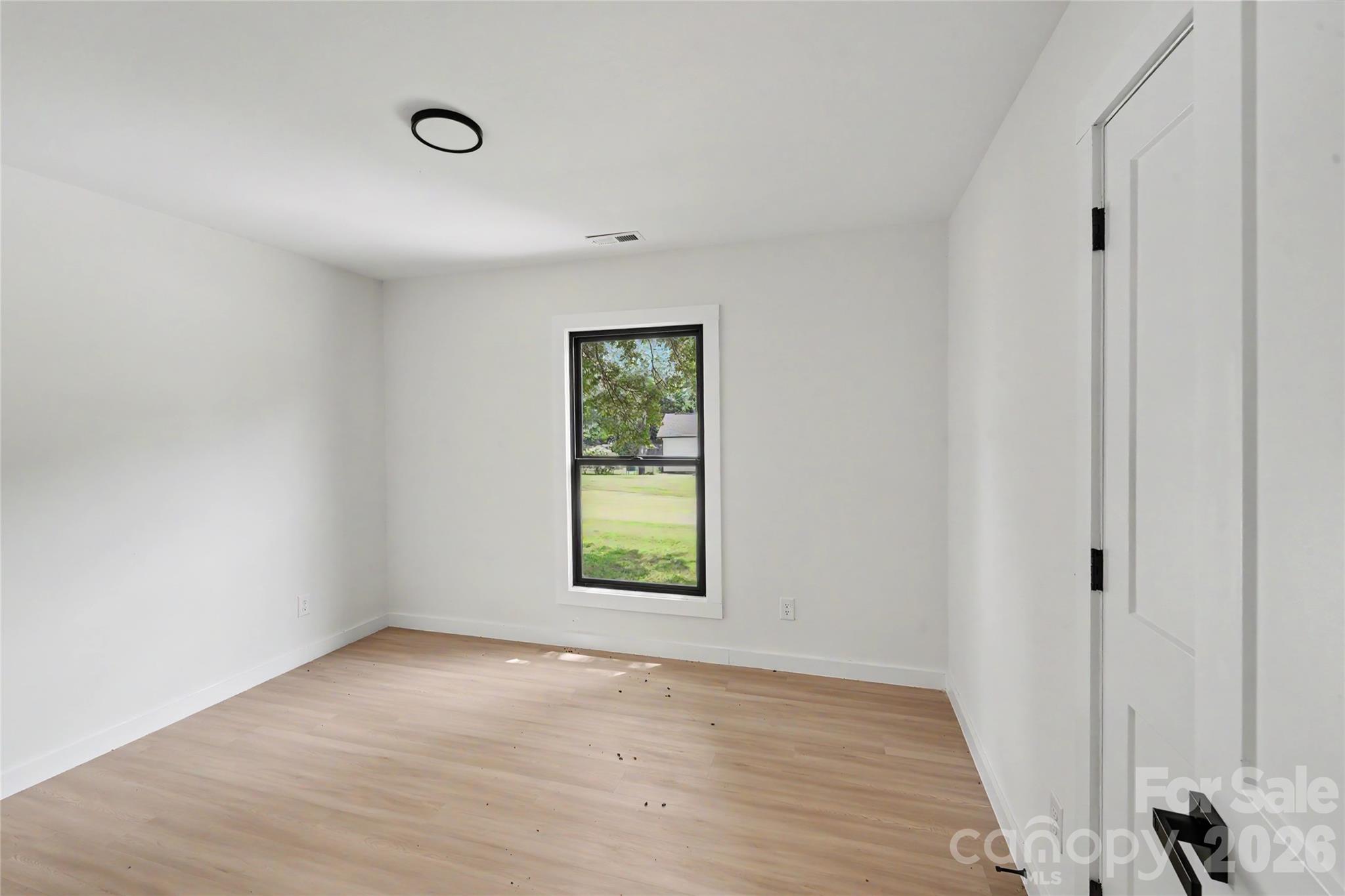 3801 Woodleaf Road — Charlotte