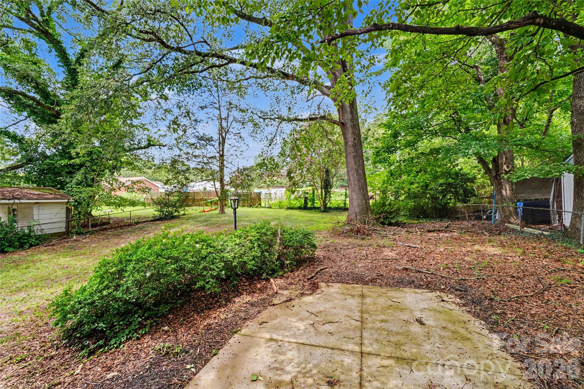 3801 Woodleaf Road — Charlotte