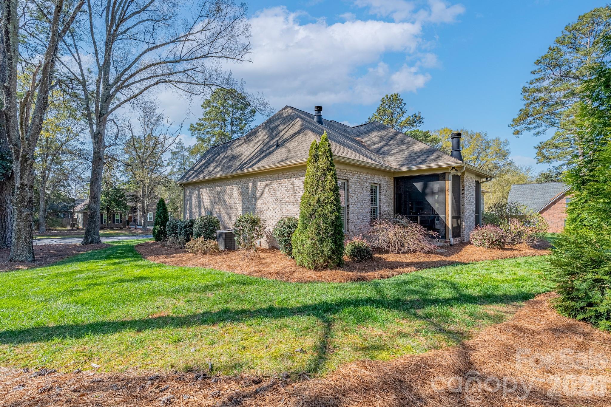 677 Rutledge Avenue — Rock Hill