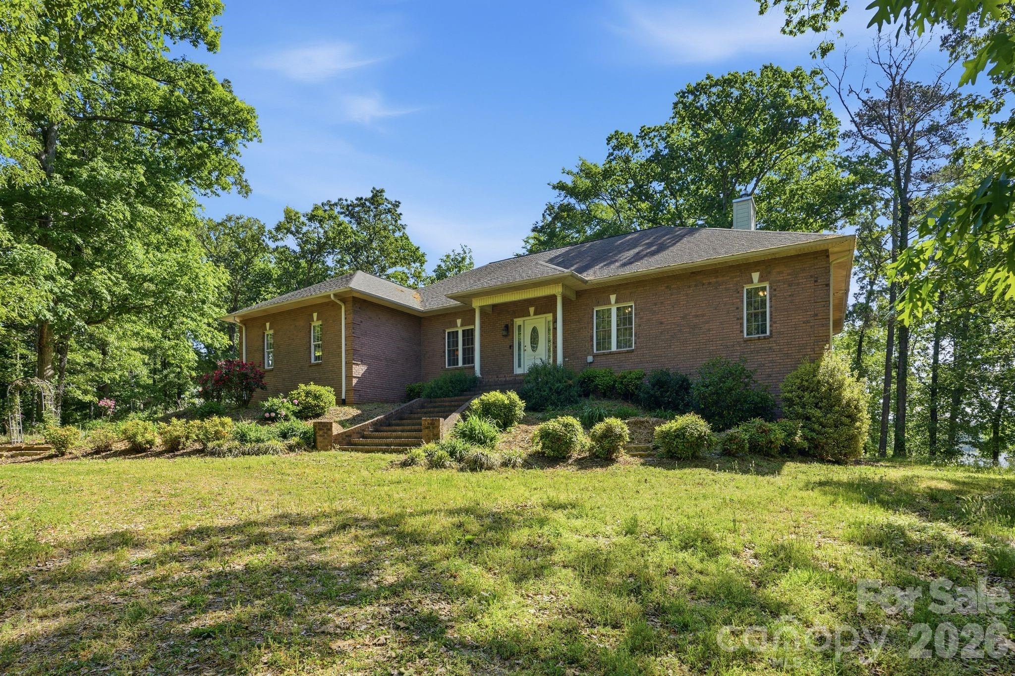 2275 River Road — Richfield