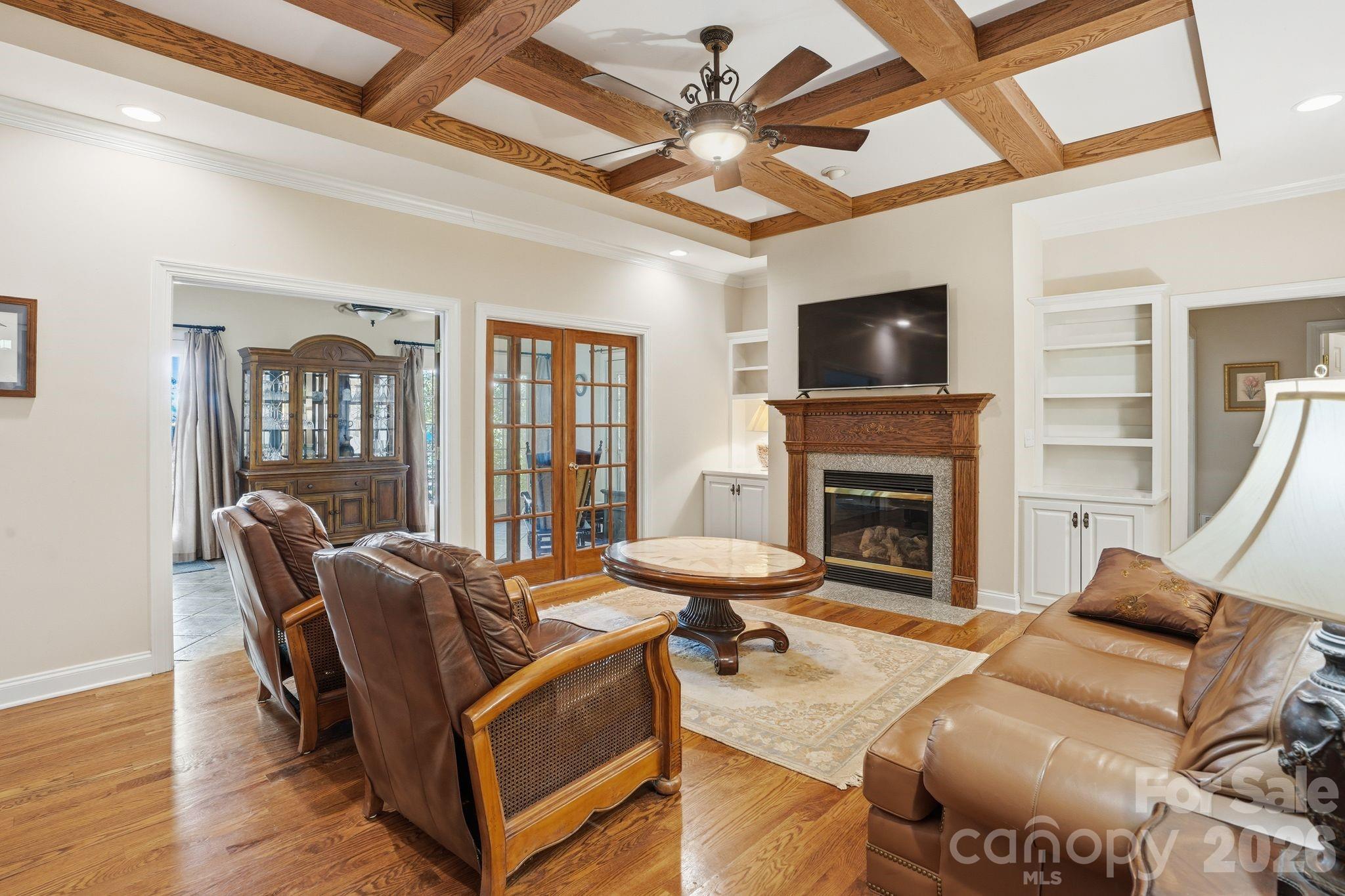 2275 River Road — Richfield