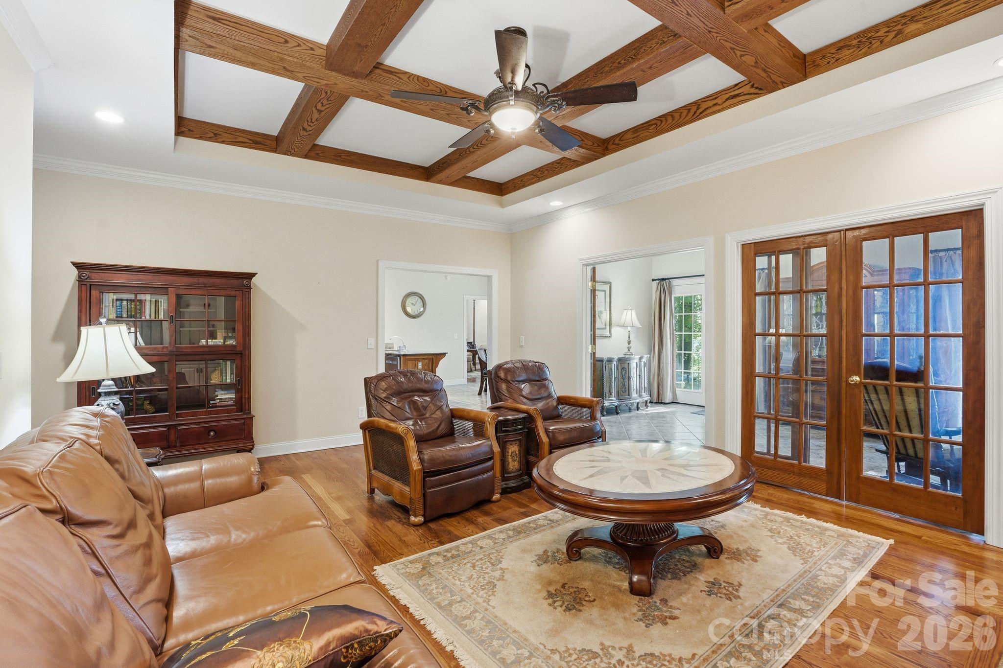2275 River Road — Richfield