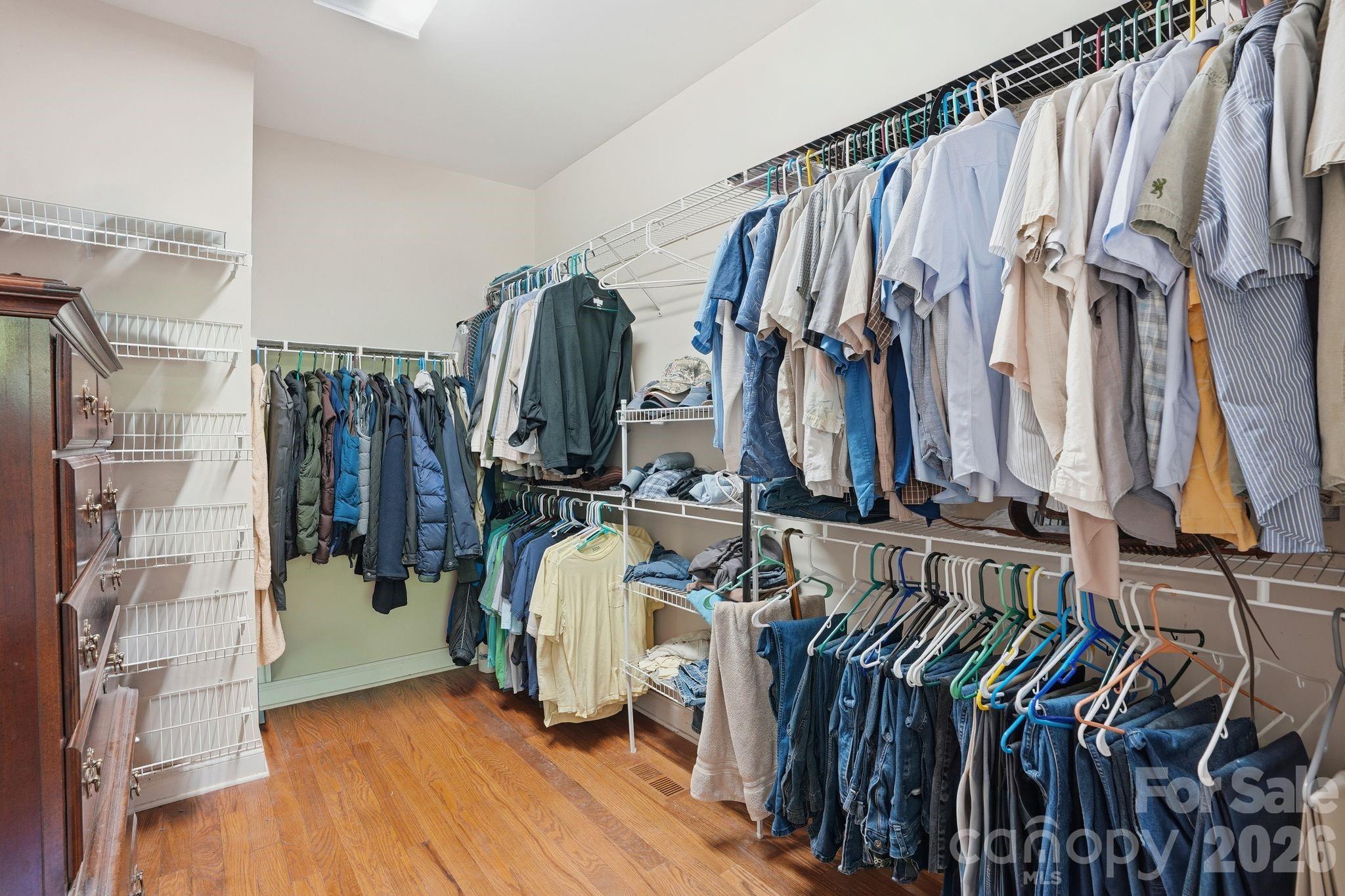 2275 River Road — Richfield