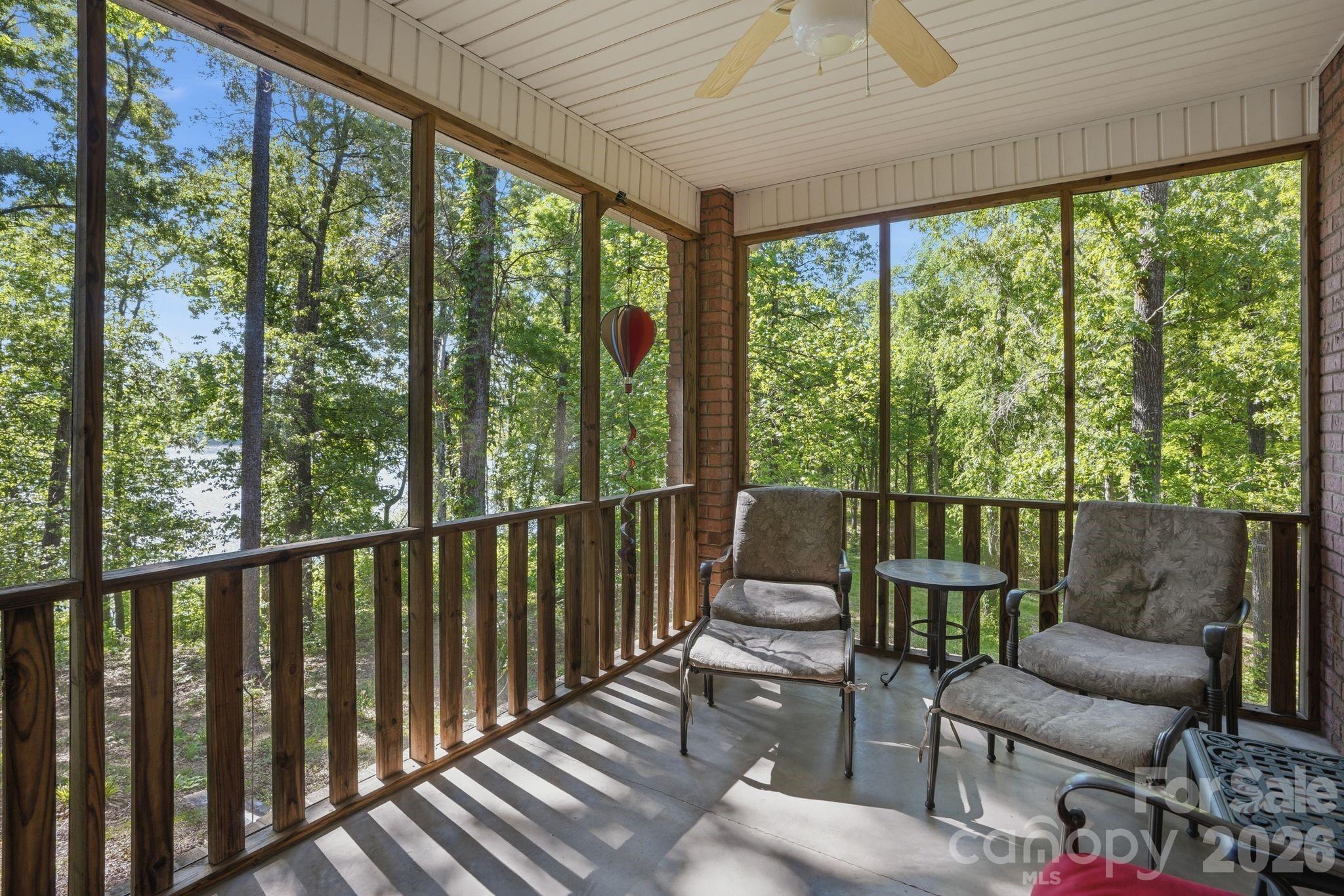 2275 River Road — Richfield