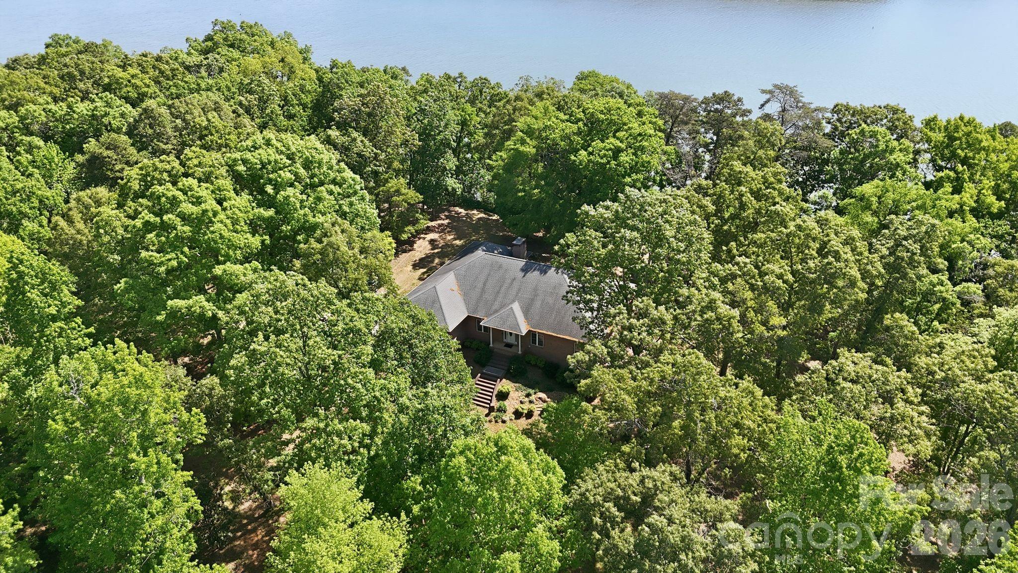 2275 River Road — Richfield
