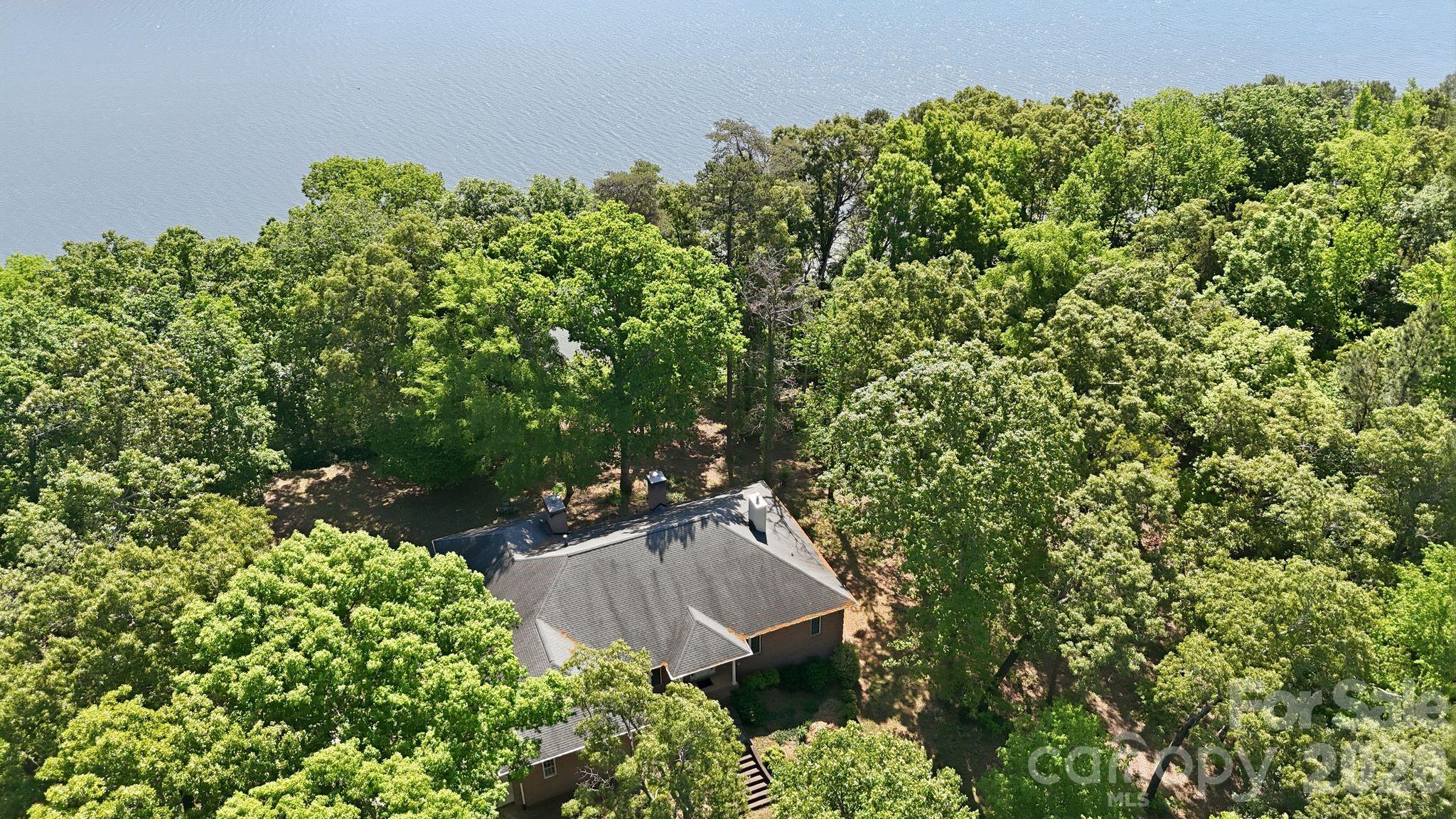 2275 River Road — Richfield