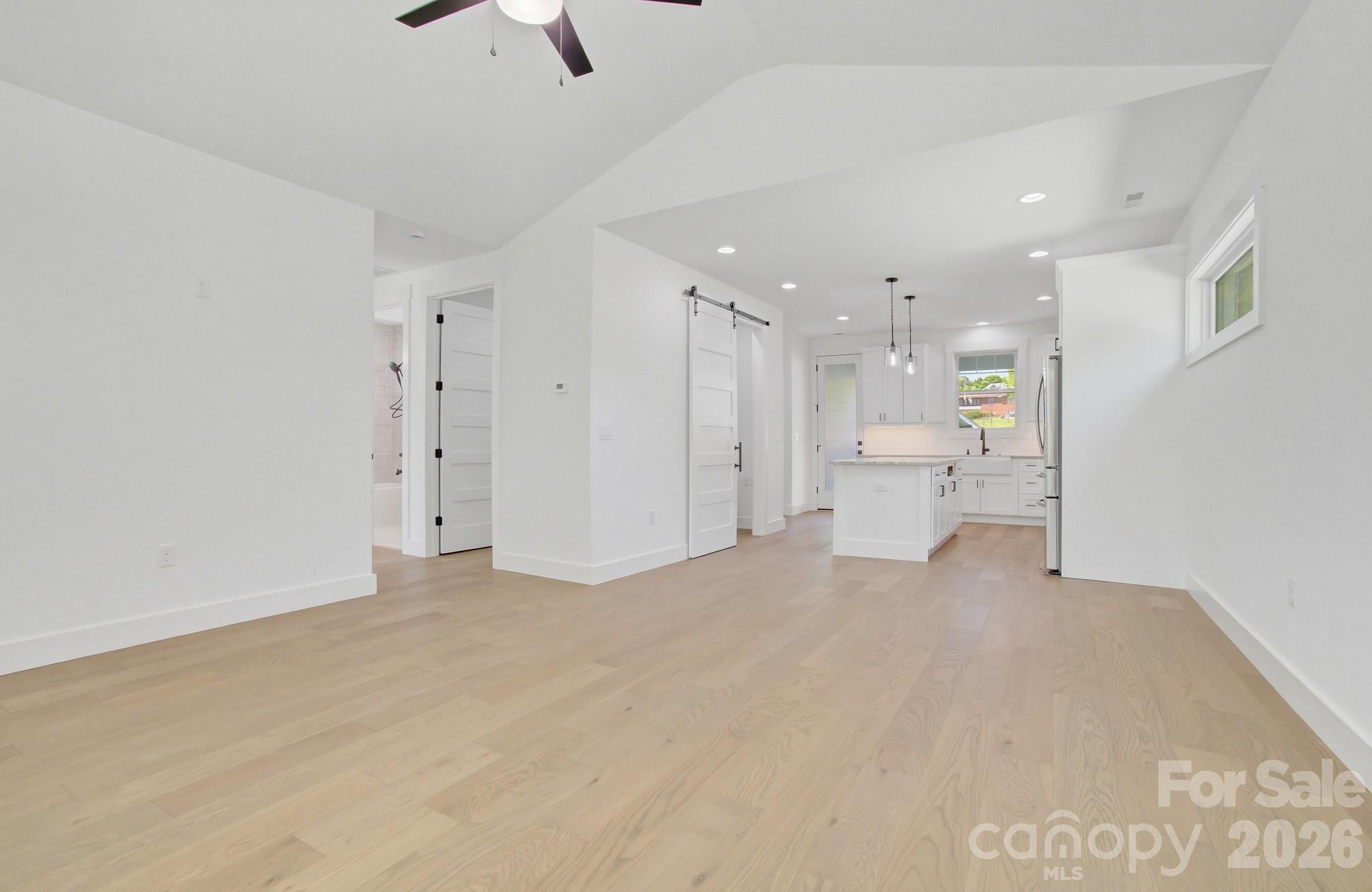 615 W Allen Street — Hendersonville