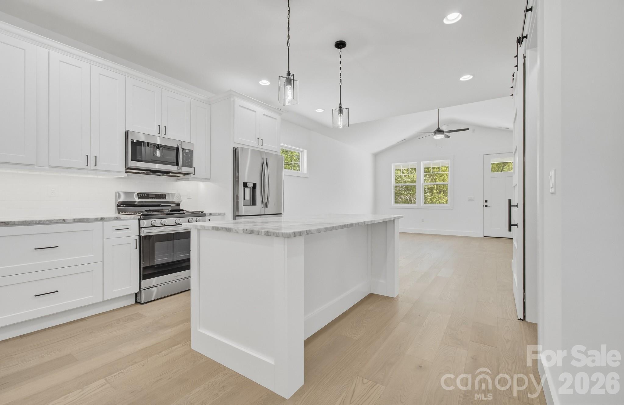 615 W Allen Street — Hendersonville