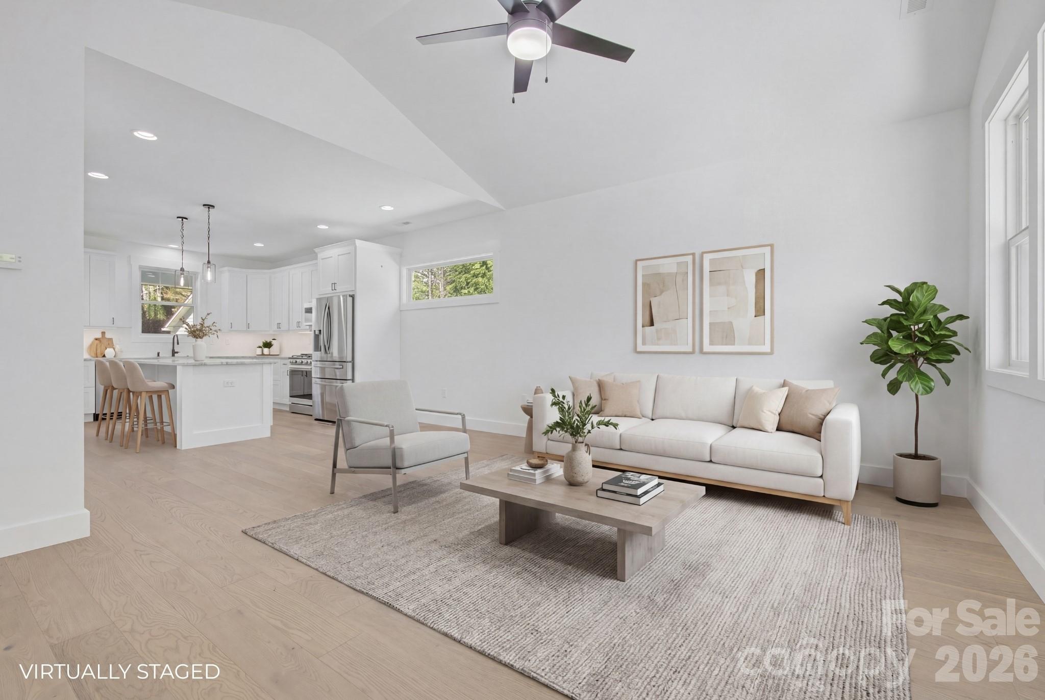 615 W Allen Street — Hendersonville