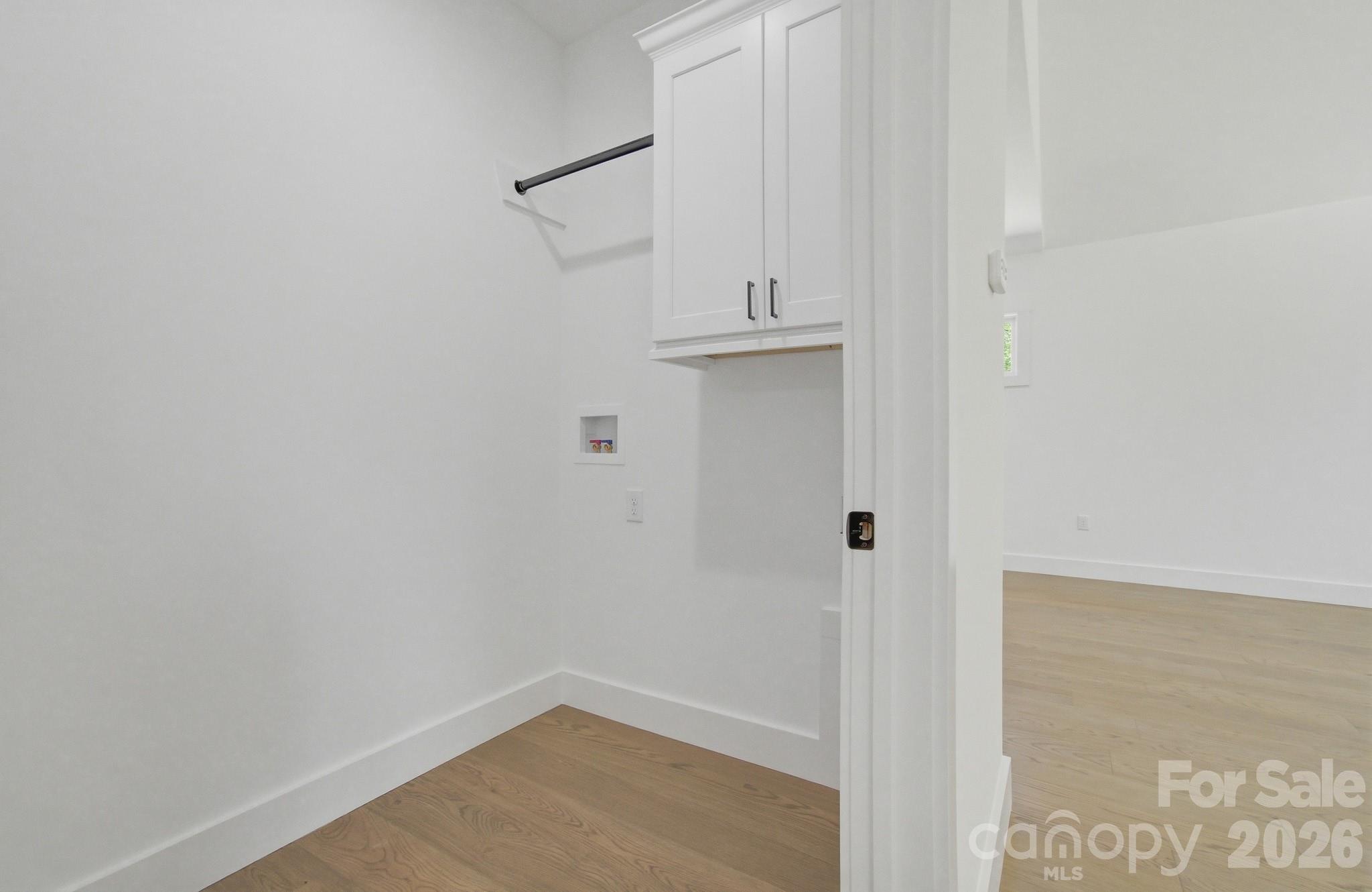 615 W Allen Street — Hendersonville