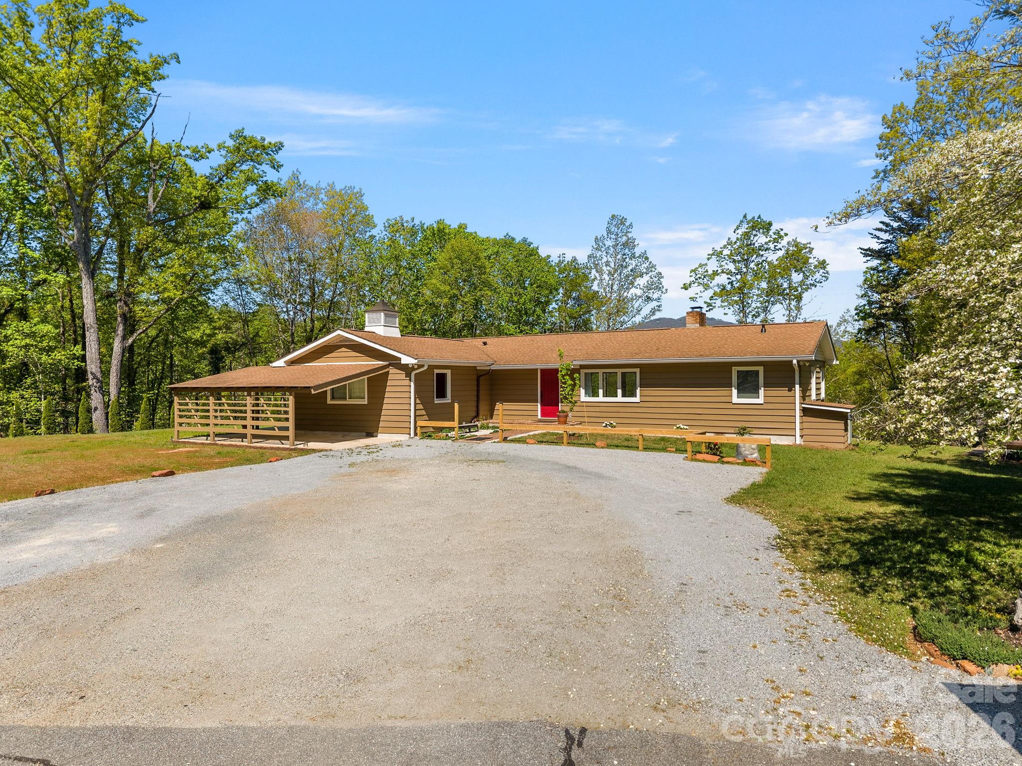 110 Persimmon Hill Court — Columbus