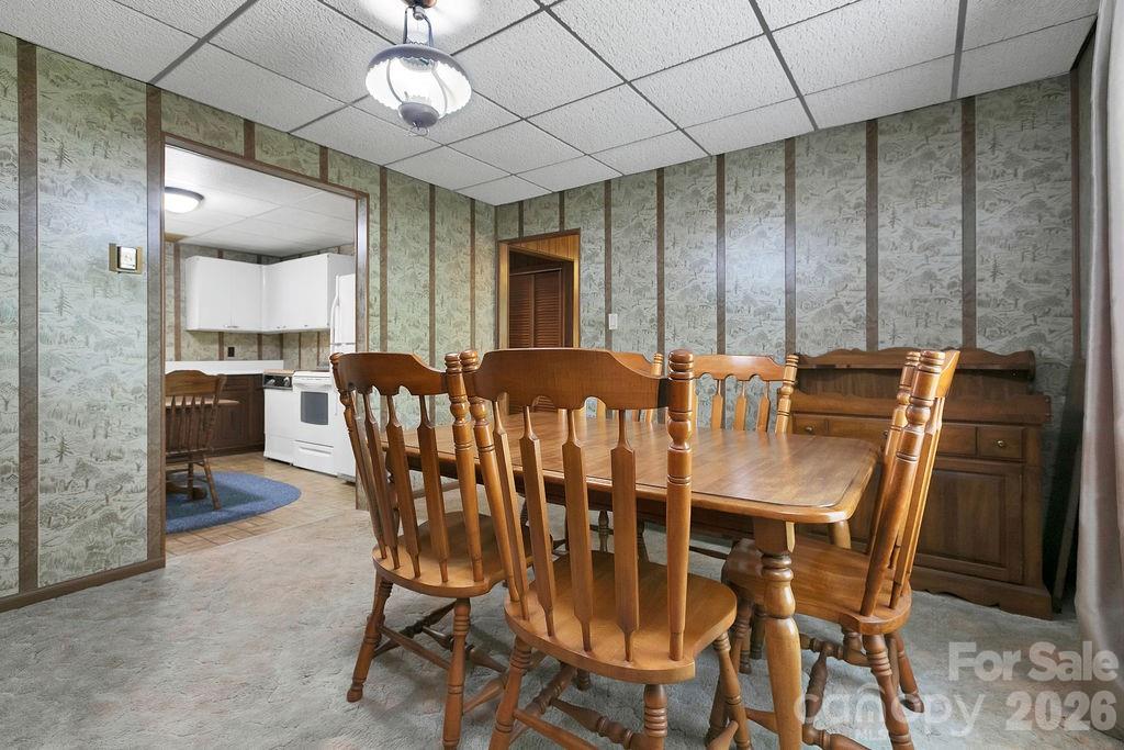 520 Blythe Road — Pisgah Forest