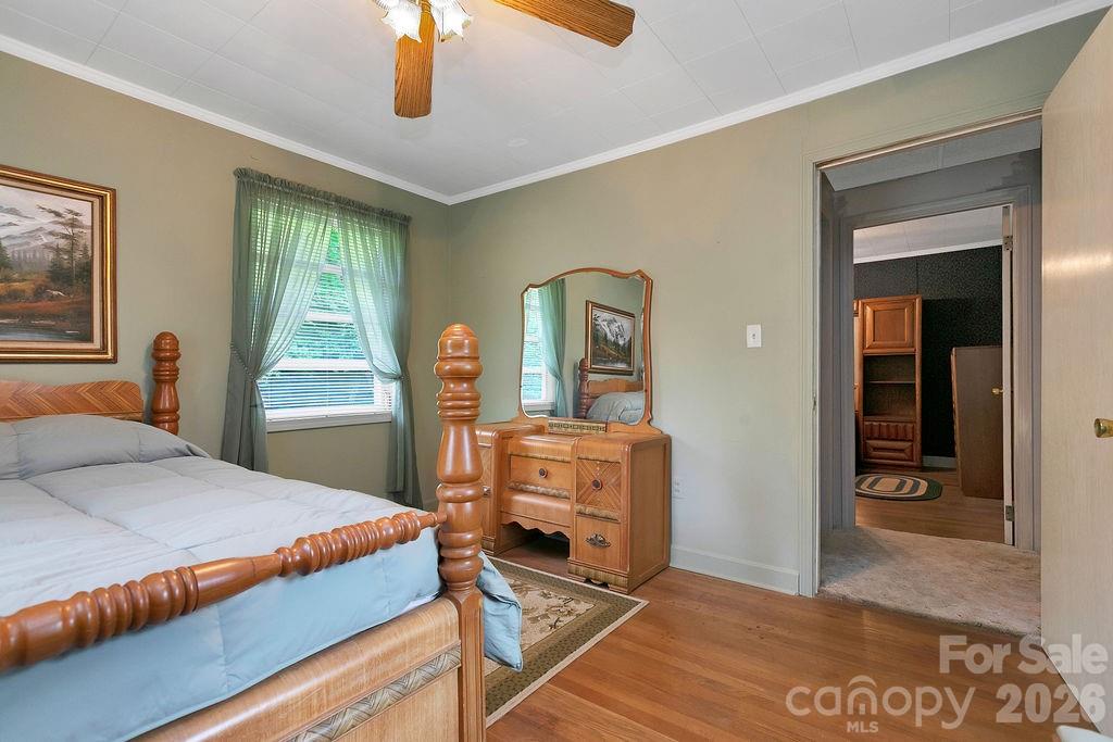 520 Blythe Road — Pisgah Forest