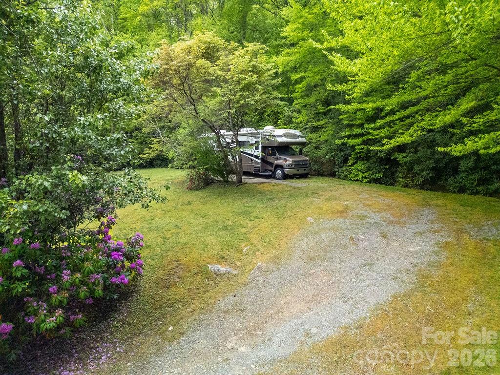 520 Blythe Road — Pisgah Forest