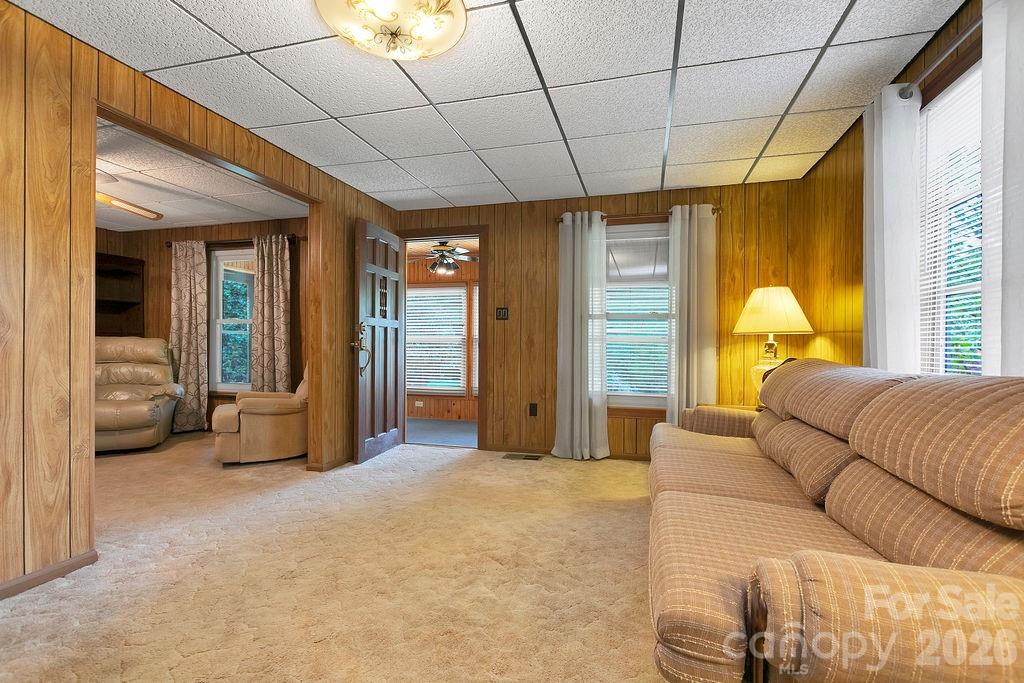 520 Blythe Road — Pisgah Forest