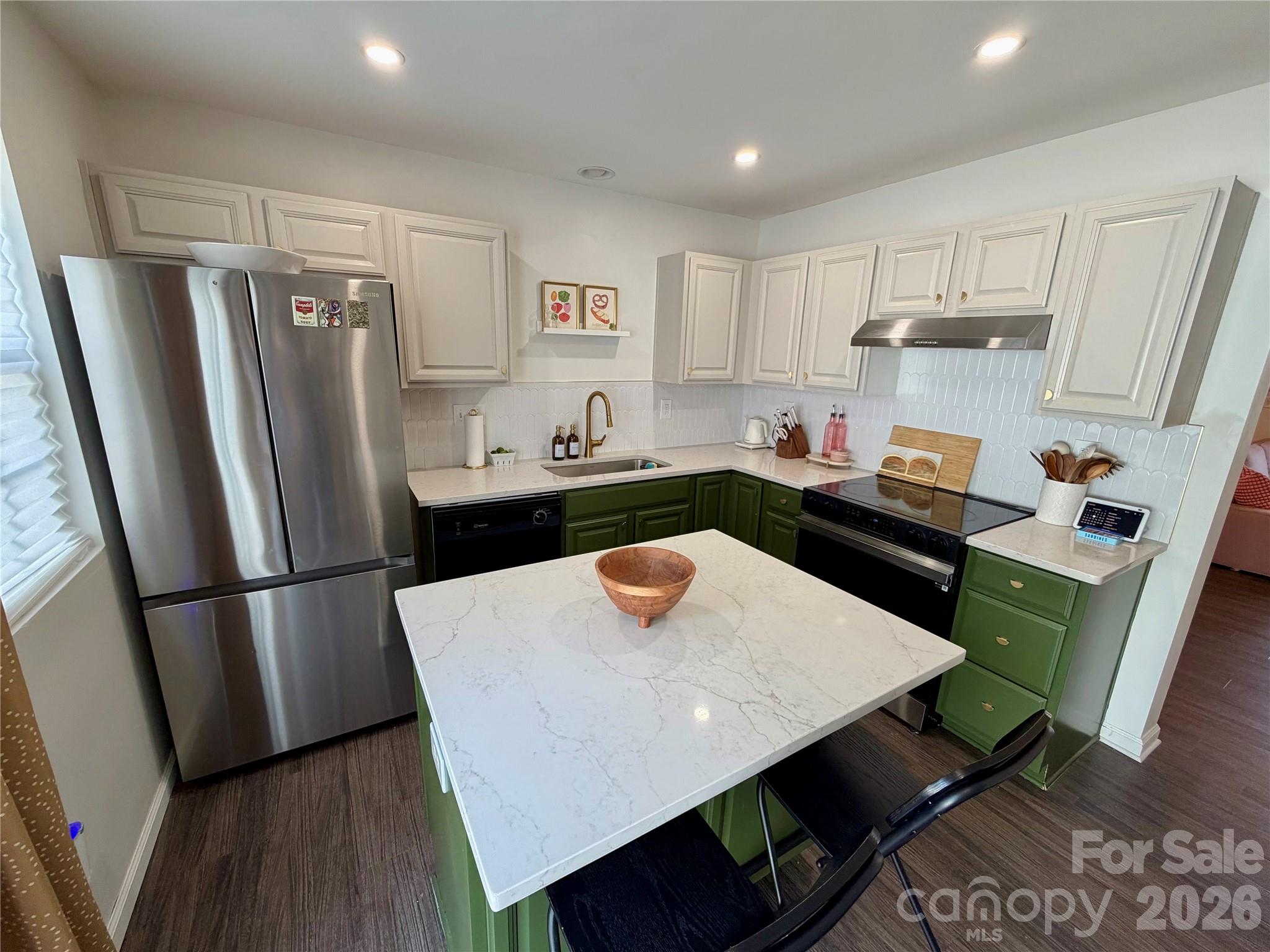 732 Rock Lake Glen — Fort Mill
