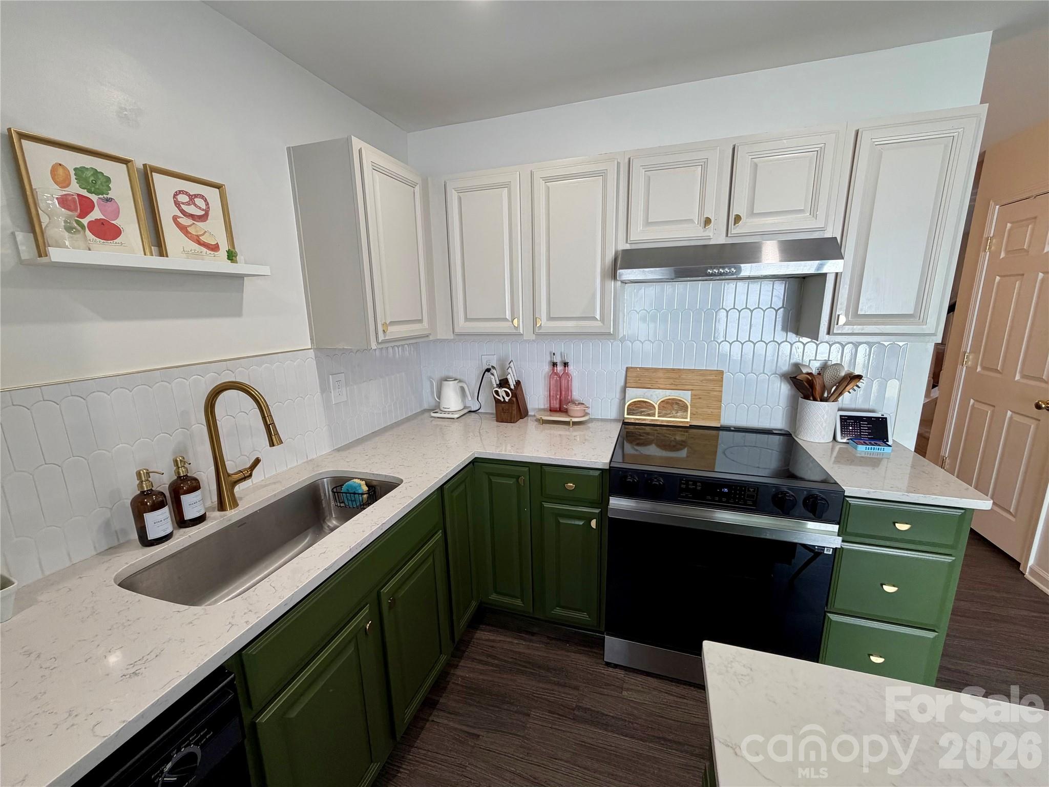 732 Rock Lake Glen — Fort Mill